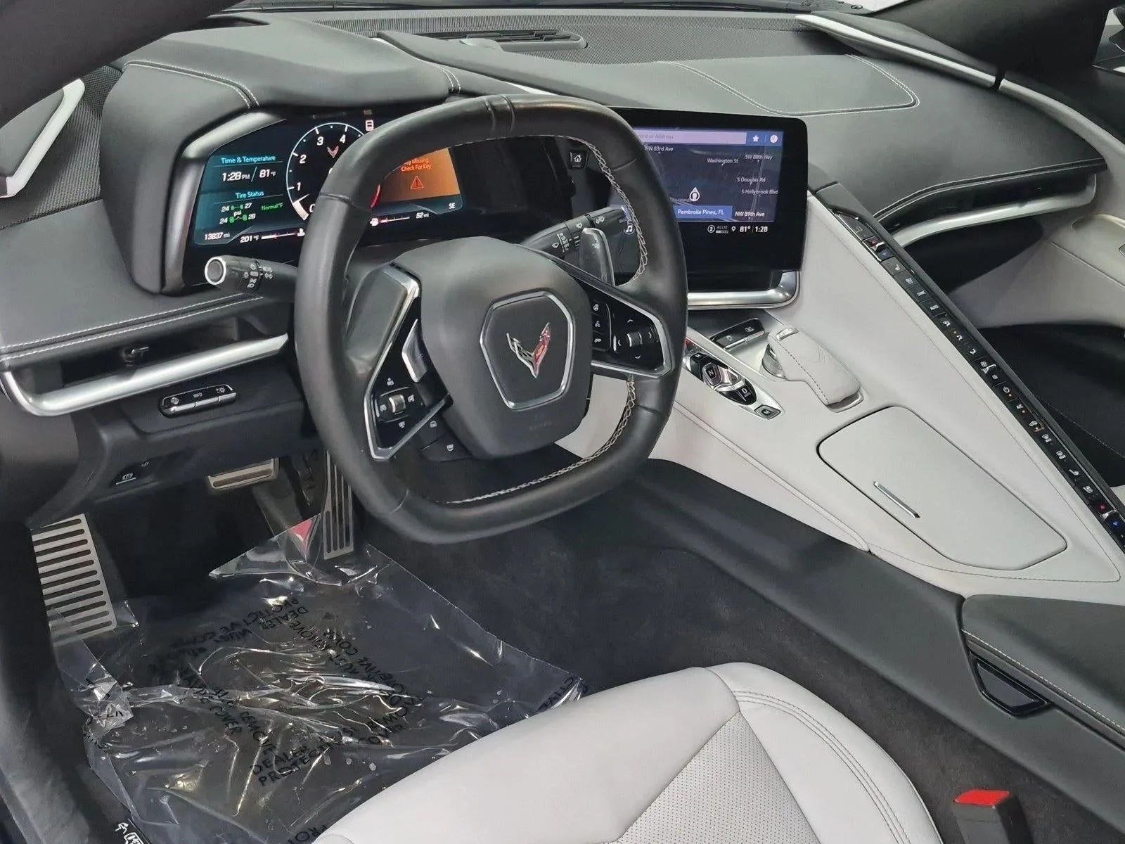 2023 Chevrolet Corvette Stingray 2LT photo 10