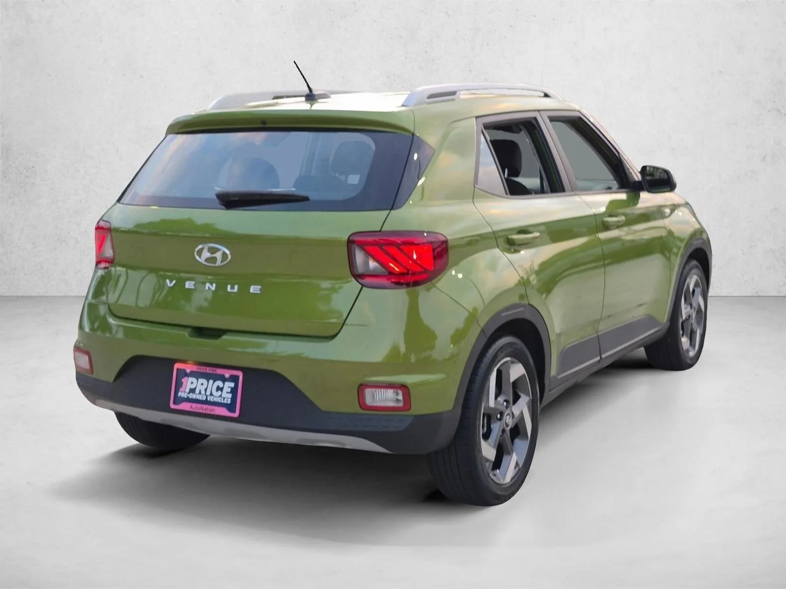 2024 Hyundai VENUE SEL IVT photo 5