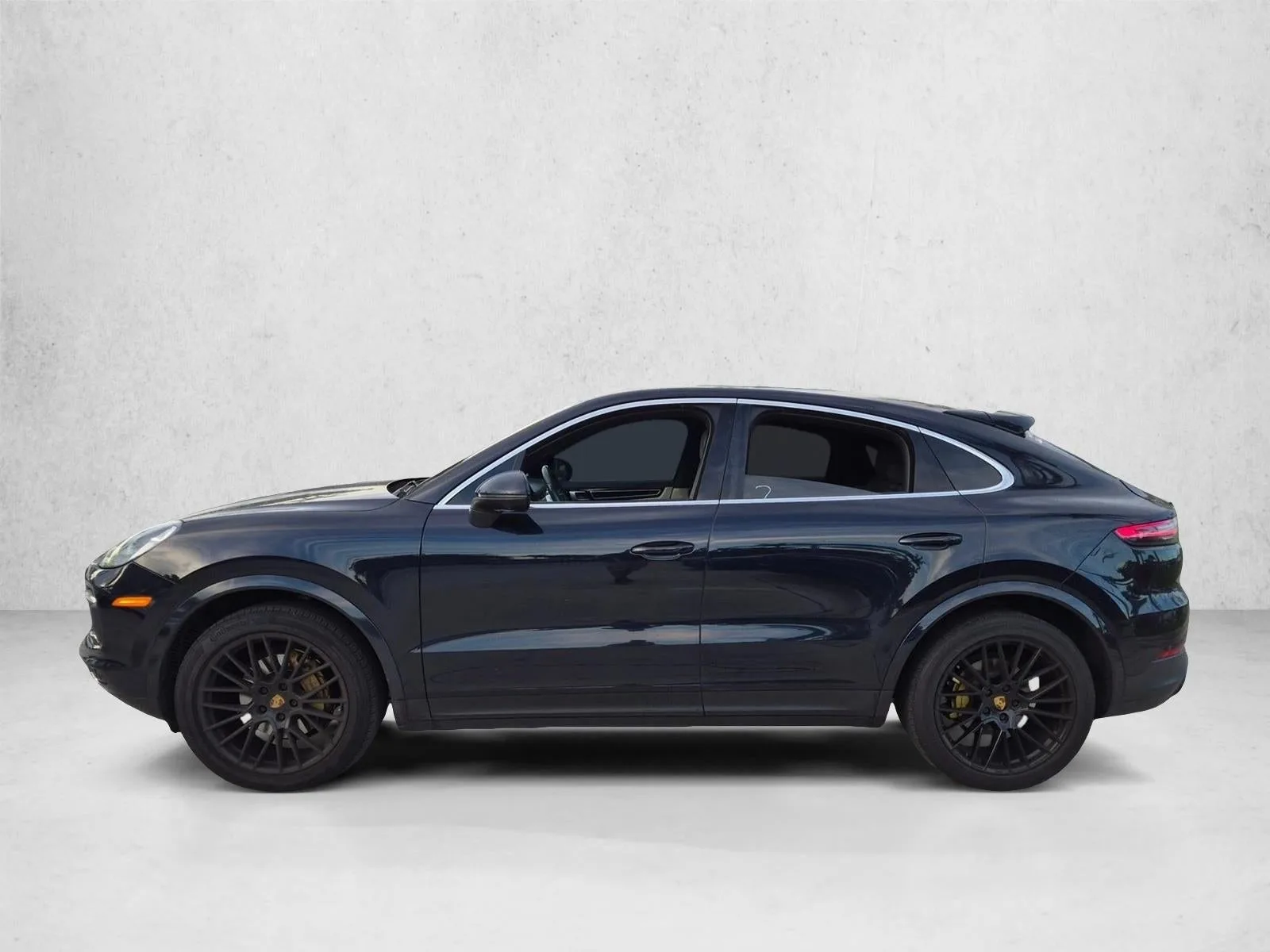 2020 Porsche Cayenne Coupe Base photo 5