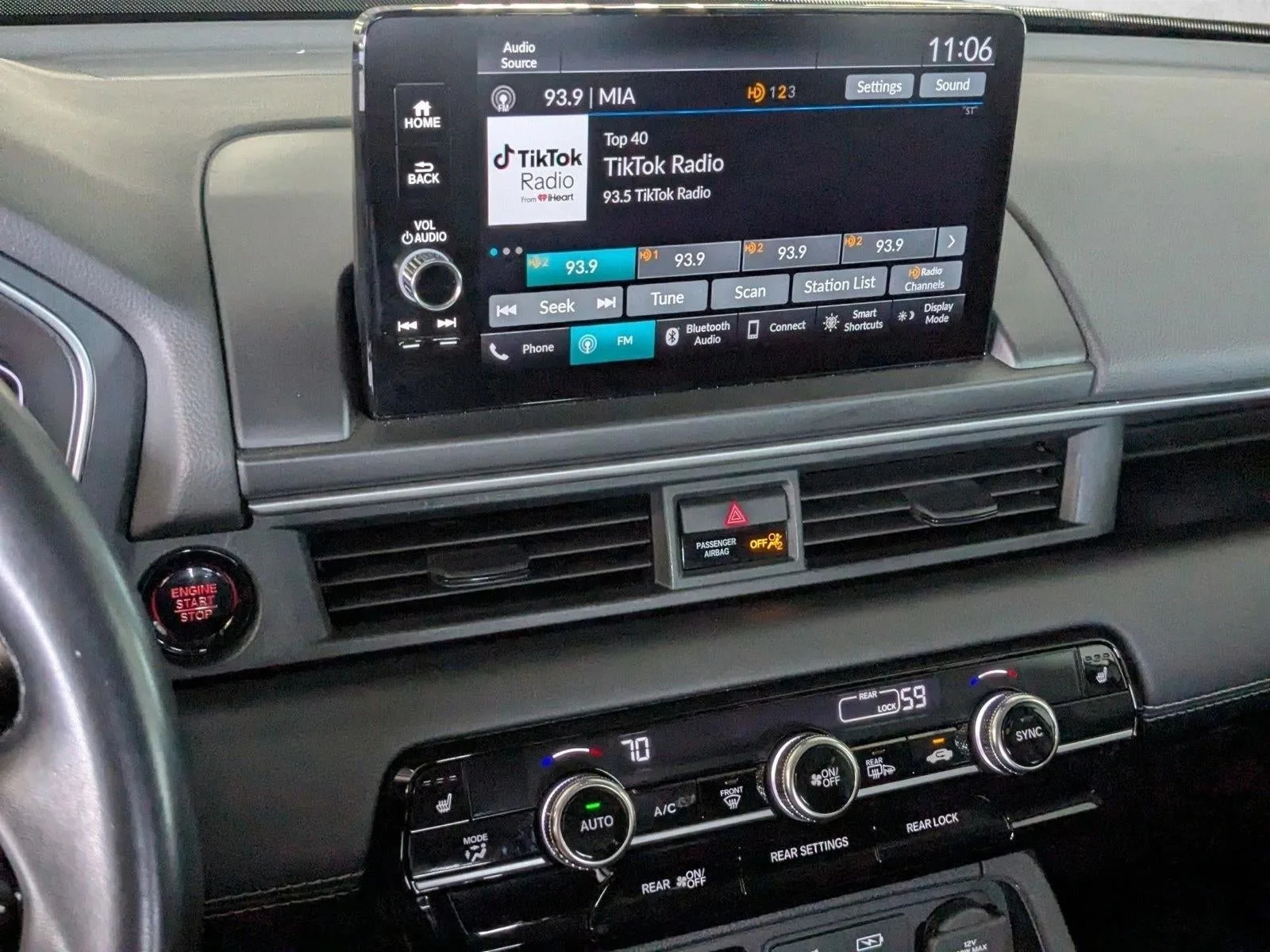 2024 Honda Pilot EX-L photo 12