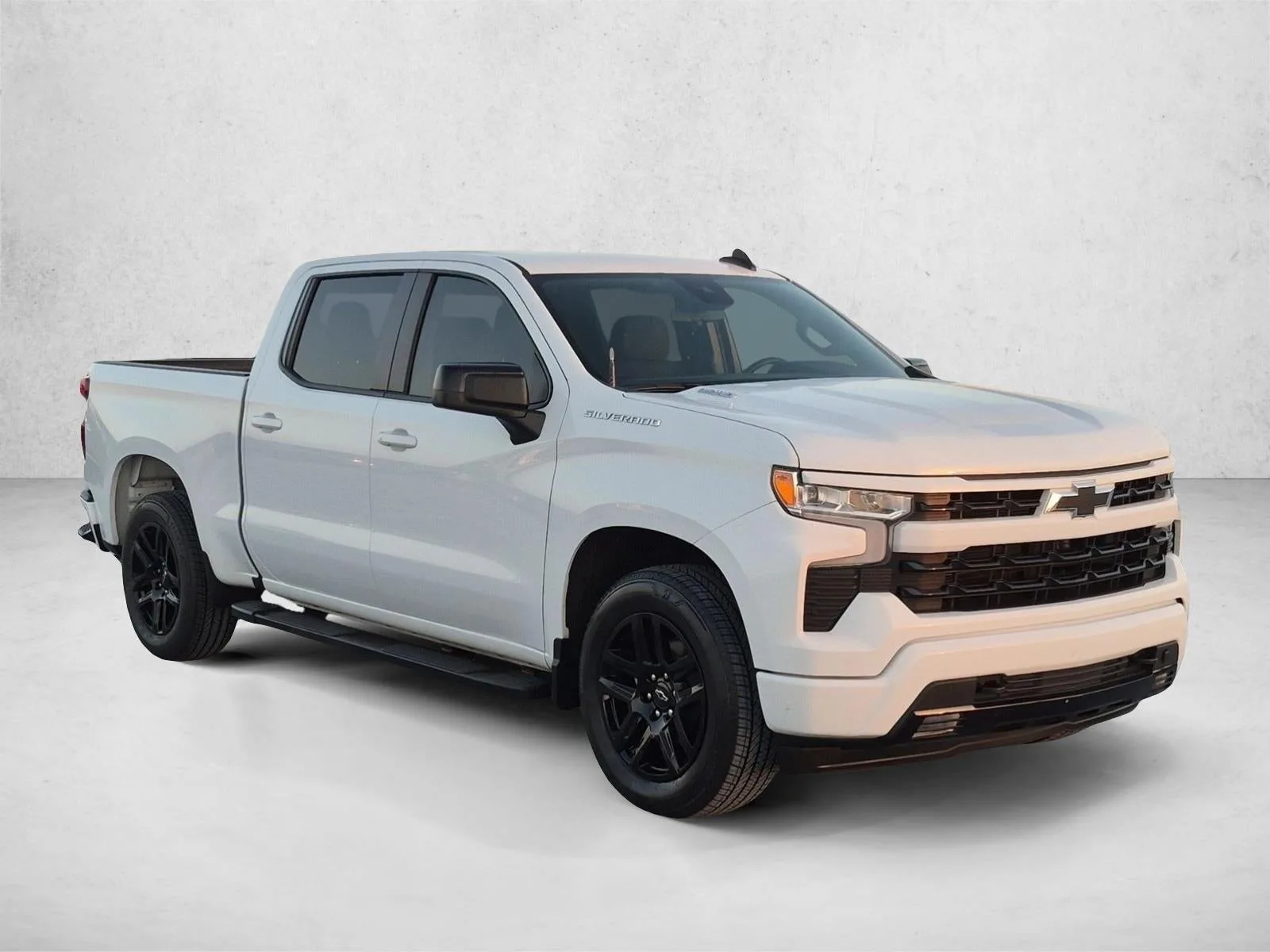 2023 Chevrolet Silverado 1500 RST photo 3