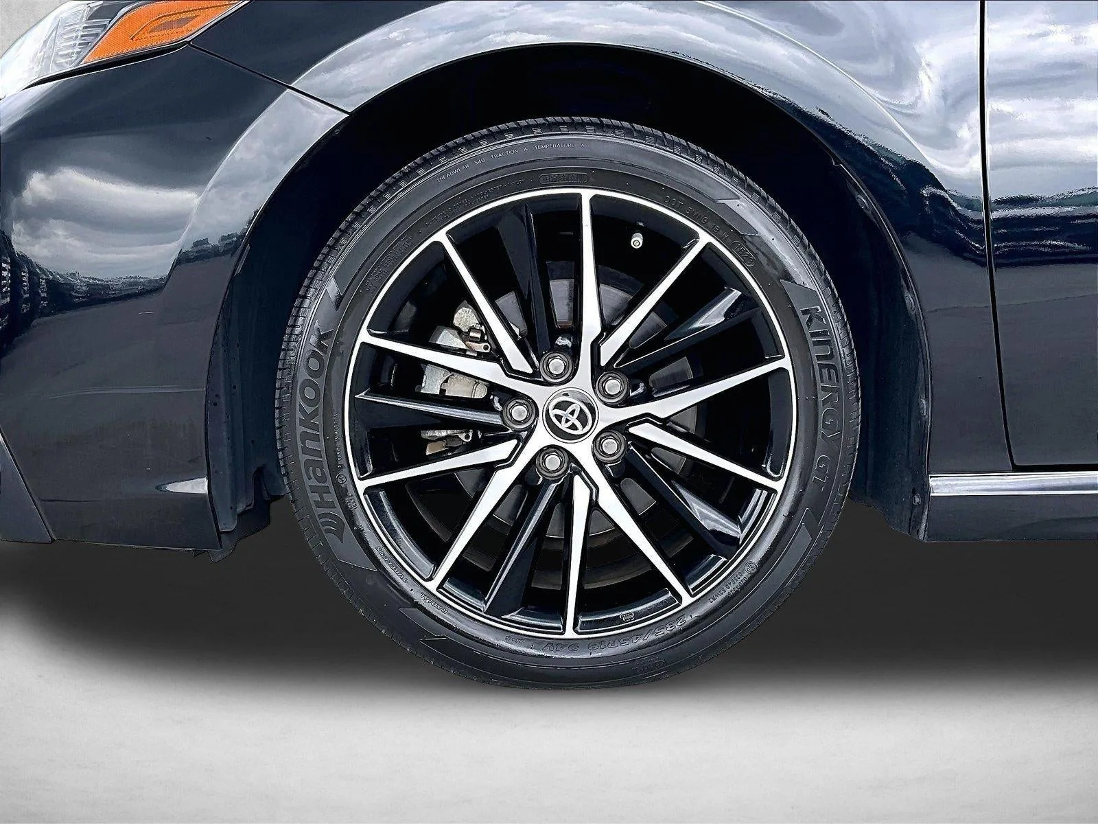 2024 Toyota Camry SE Auto (SE) photo 10