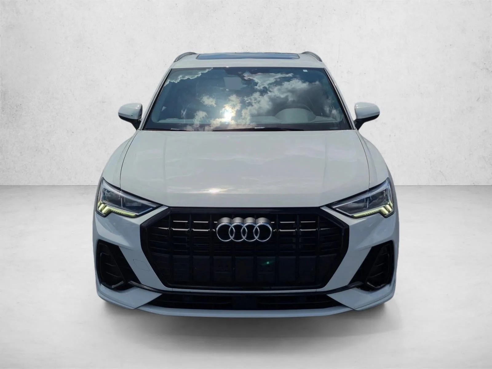 2021 Audi Q3 Premium Plus 45 TFSI S line quattro Tiptronic photo 2