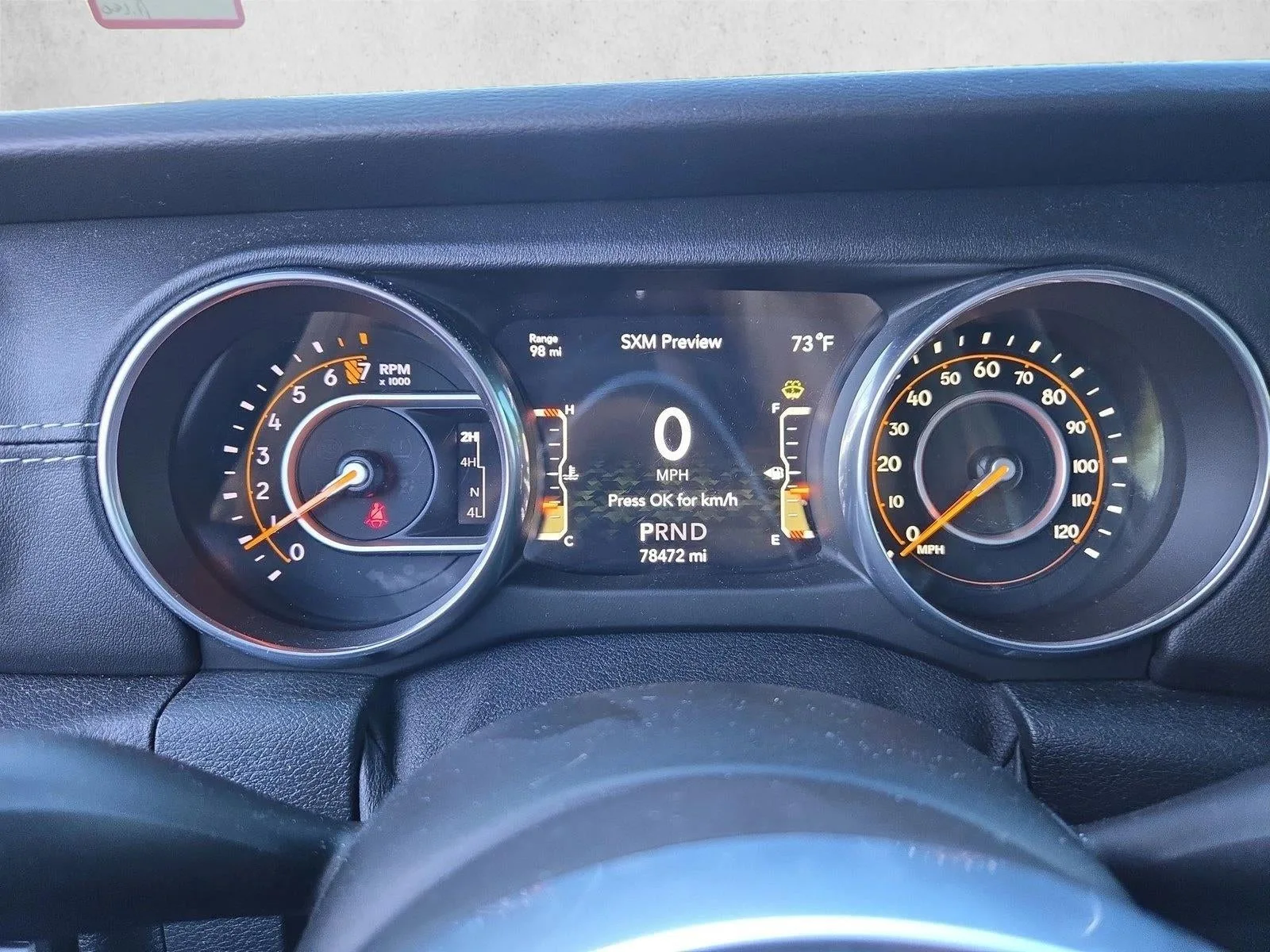 2018 Jeep Wrangler Unlimited Sahara 4x4 photo 9