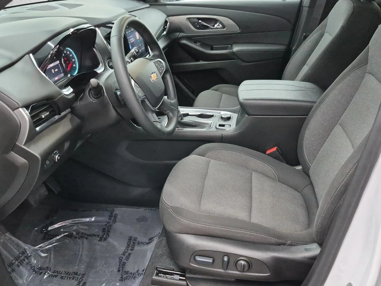 2023 Chevrolet Traverse LT Cloth photo 11