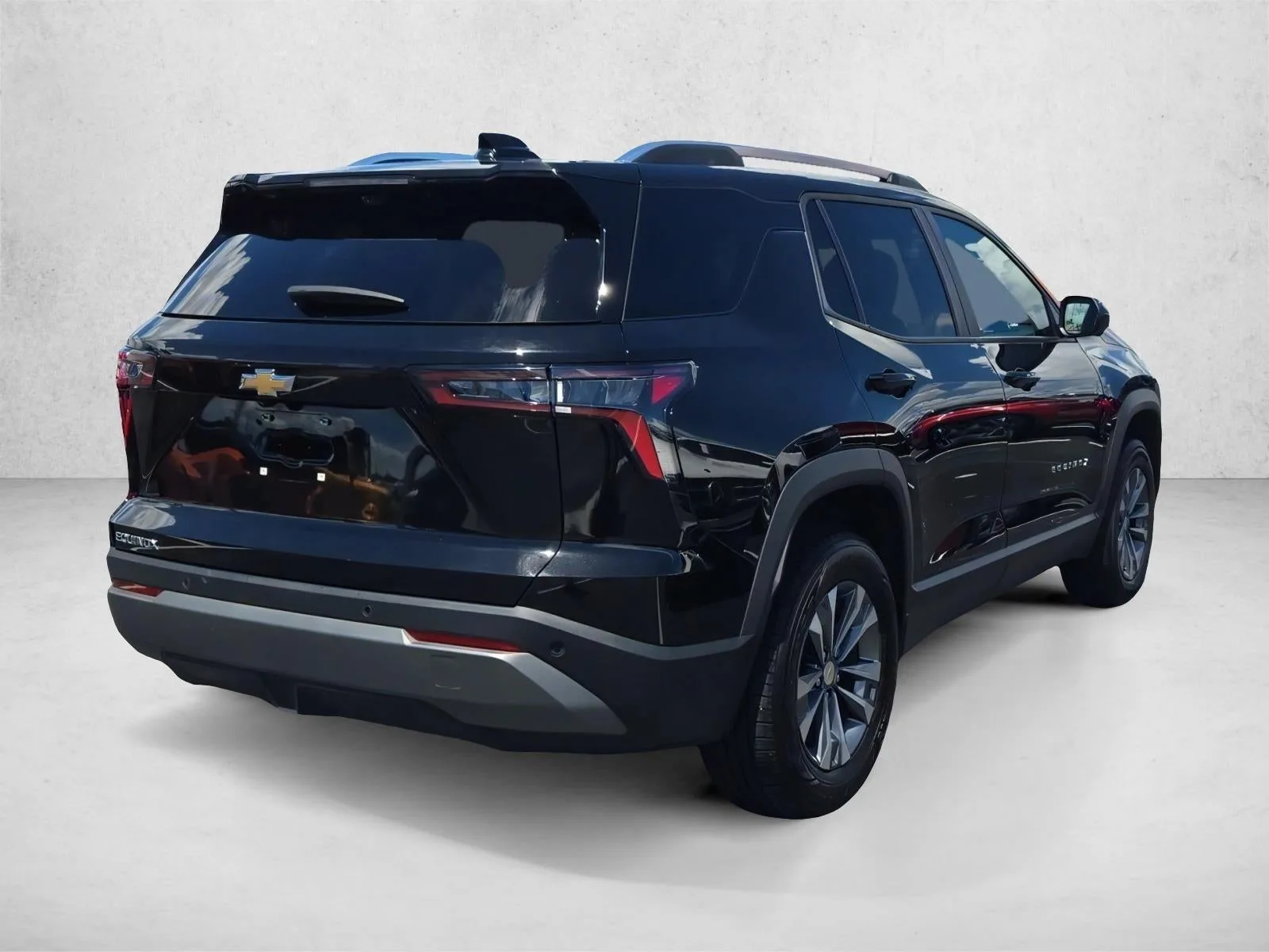 2025 Chevrolet Equinox LT photo 5