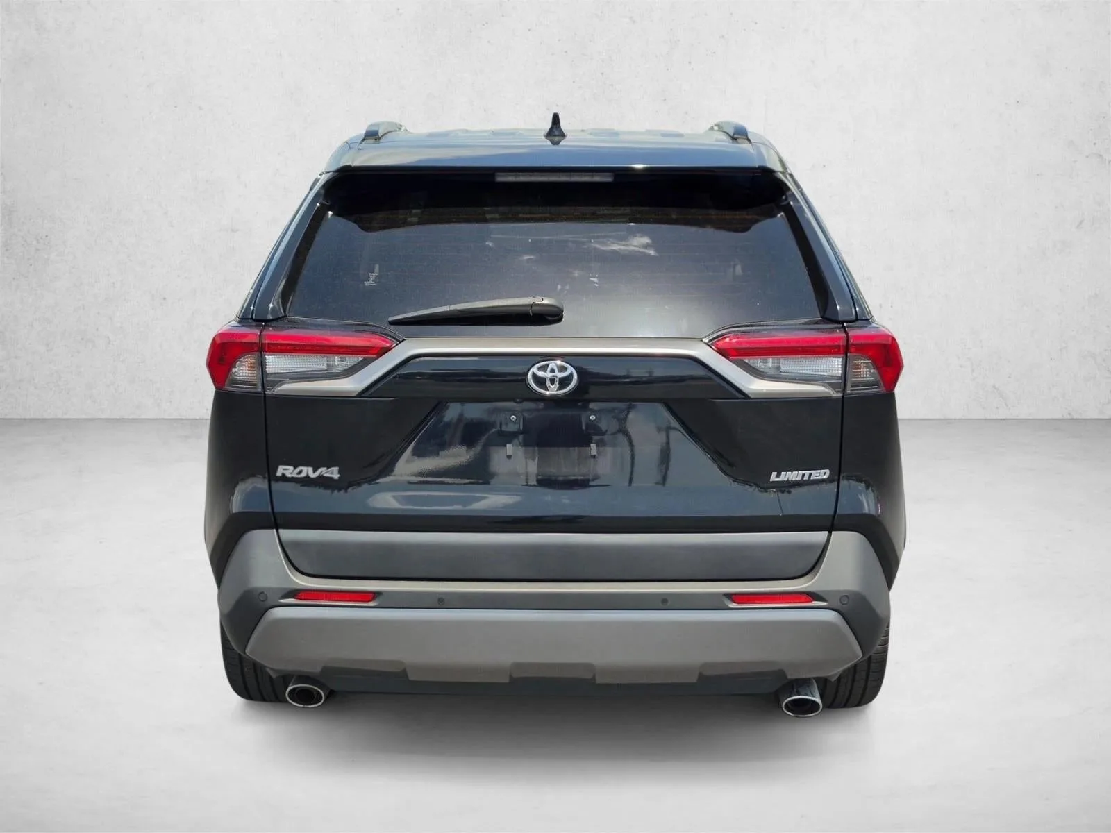 2020 Toyota RAV4 Limited photo 6