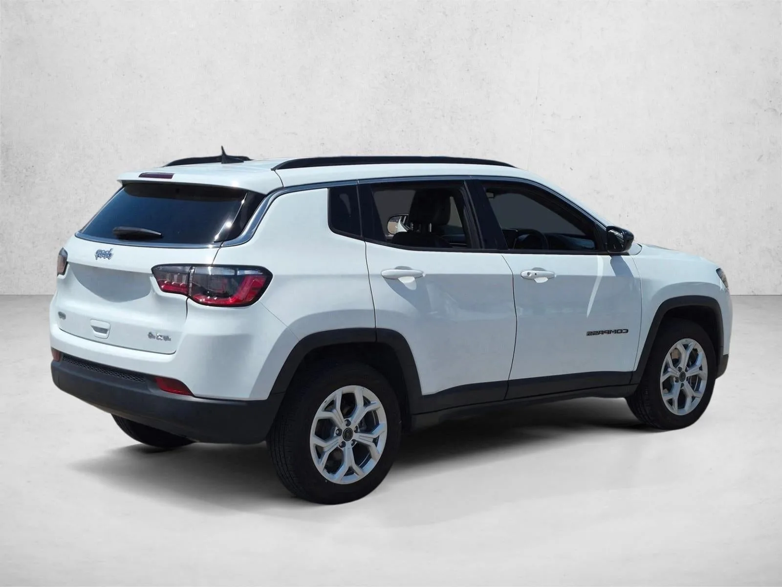 2025 Jeep Compass Base photo 4