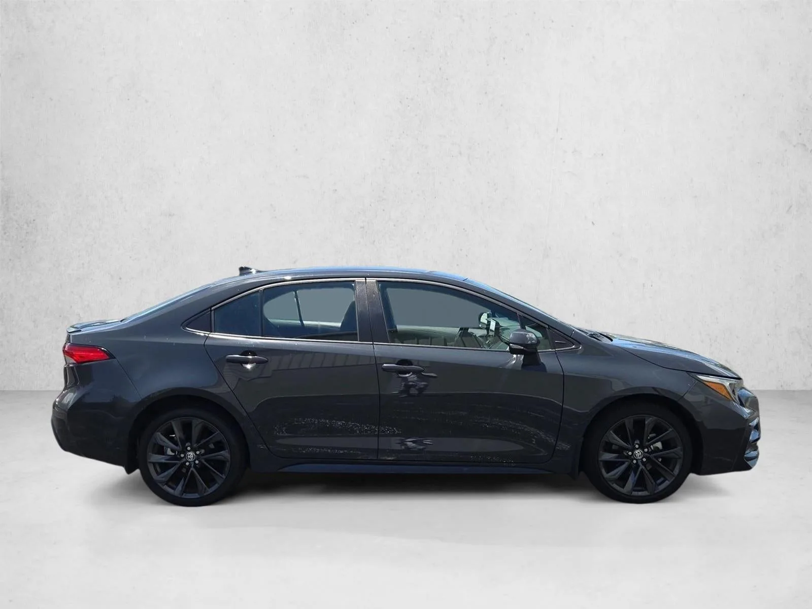 2024 Toyota Corolla SE CVT (Natl) photo 4