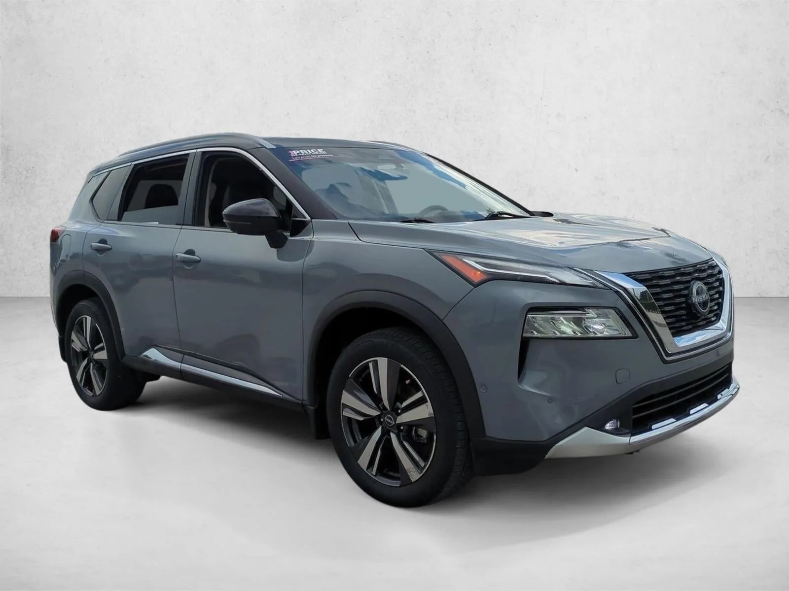 2022 Nissan Rogue FWD Platinum photo 3