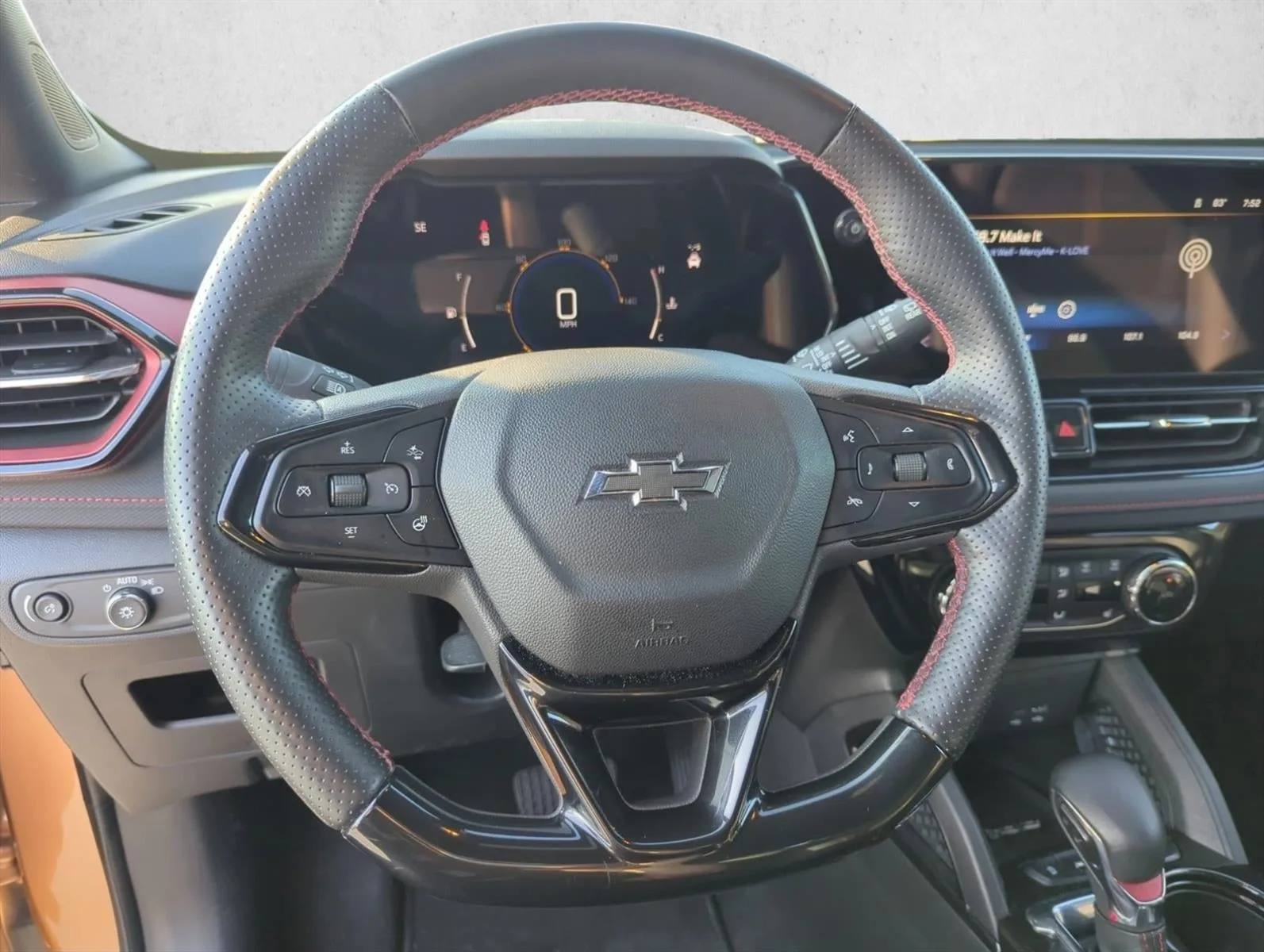 2024 Chevrolet Trailblazer FWD 4dr RS photo 11
