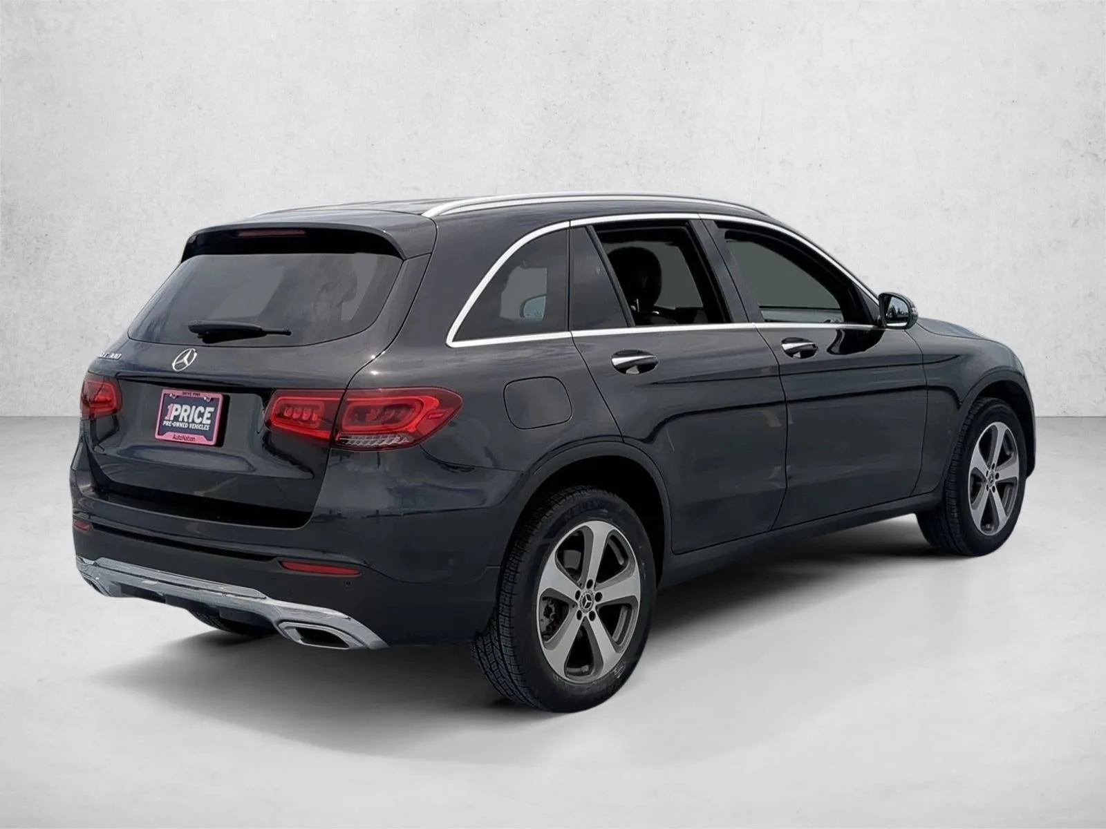 2022 Mercedes-Benz GLC 300 SUV photo 5