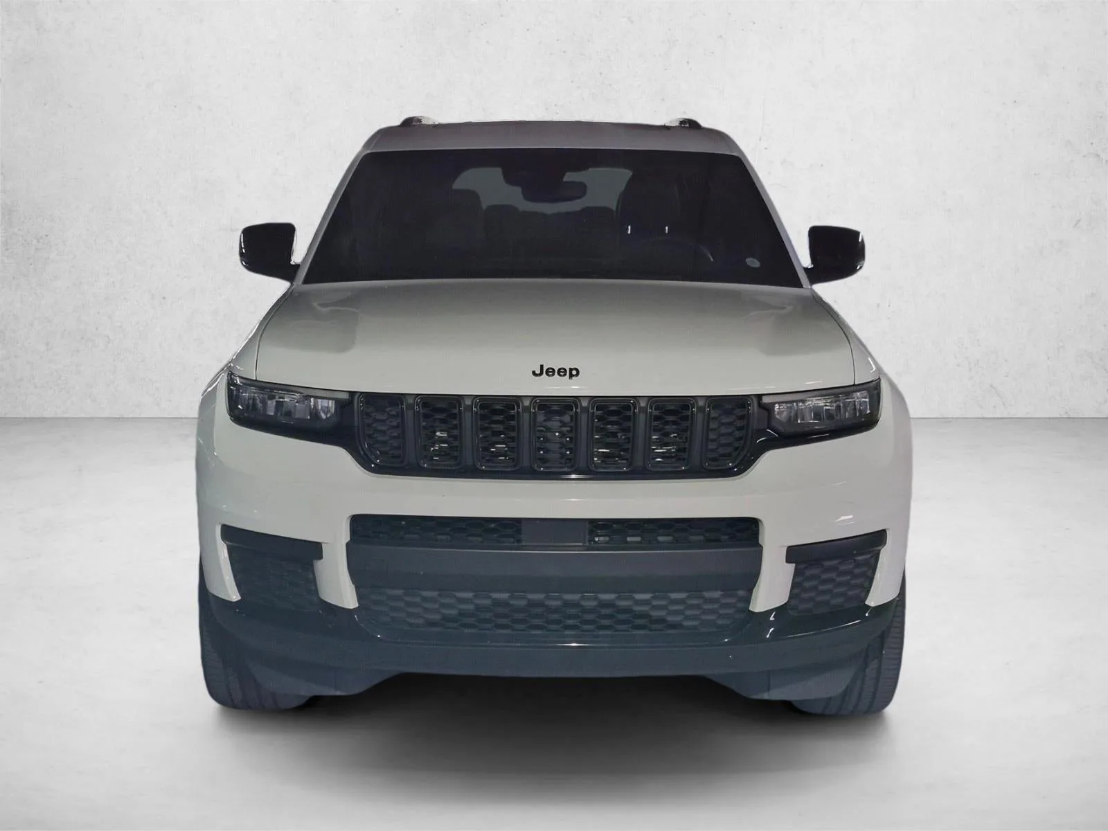 2023 Jeep Grand Cherokee L Altitude 4x2 photo 2
