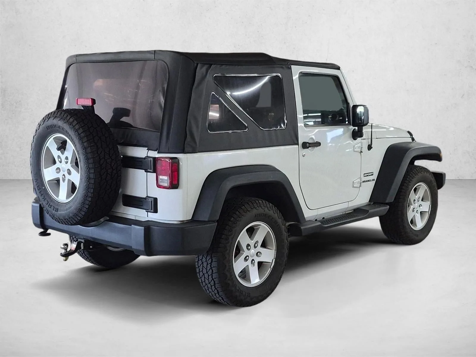 2015 Jeep Wrangler Sport photo 5