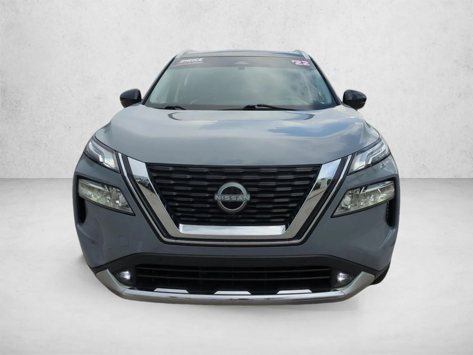 2022 Nissan Rogue FWD Platinum photo 2