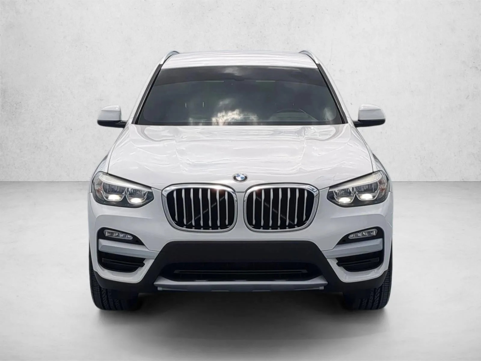 2018 BMW X3 xDrive30i photo 2