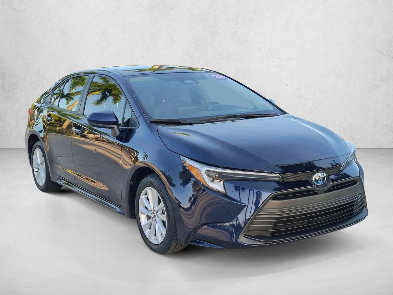 2024 Toyota Corolla Hybrid LE FWD (Natl) photo 3
