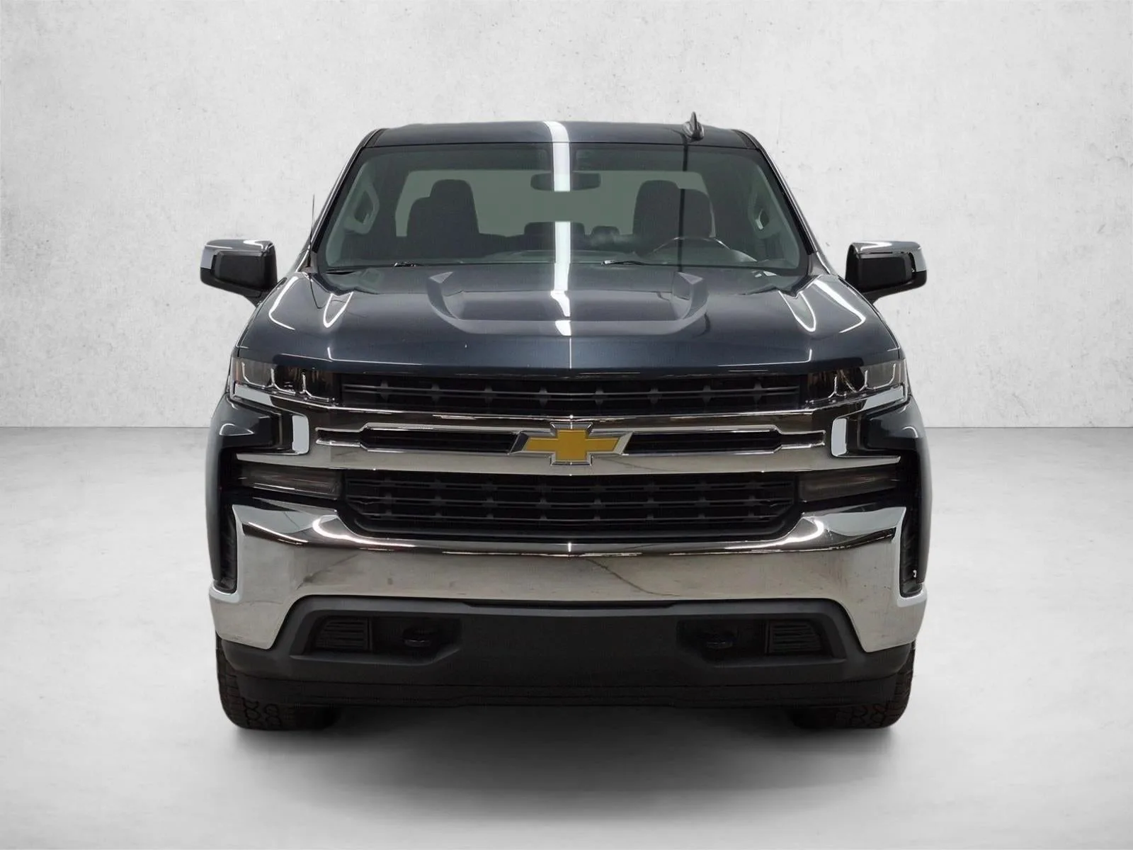 2021 Chevrolet Silverado 1500 LT photo 2