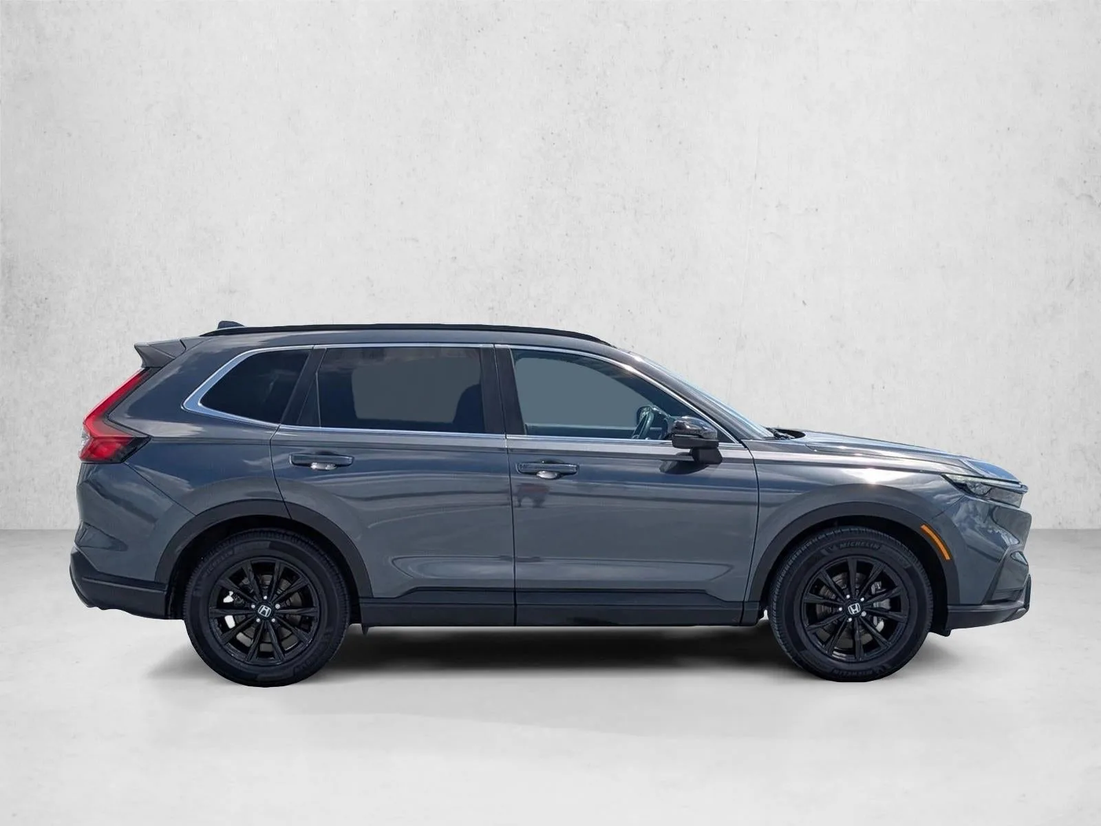 2024 Honda CR-V Hybrid Sport photo 2