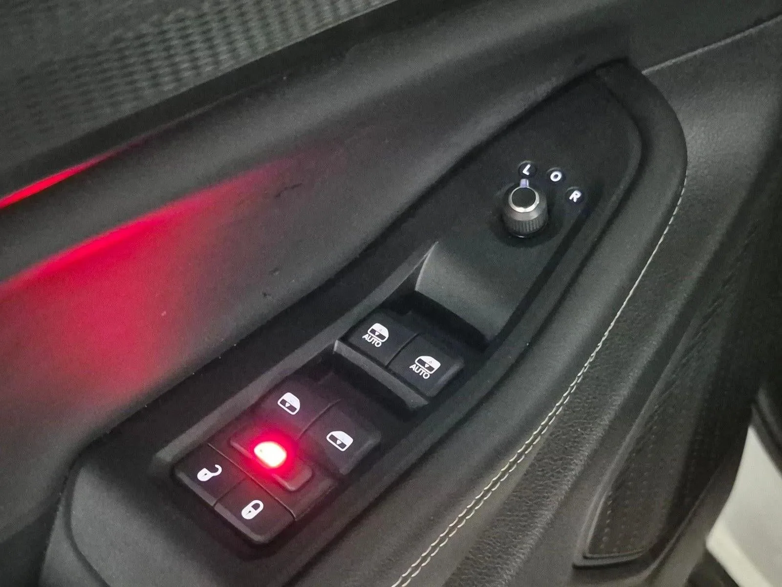 2023 Jeep Grand Cherokee L Altitude 4x2 photo 10