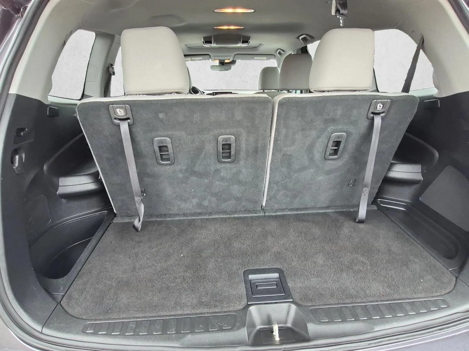 2019 Honda Pilot Touring 7-Passenger AWD photo 6