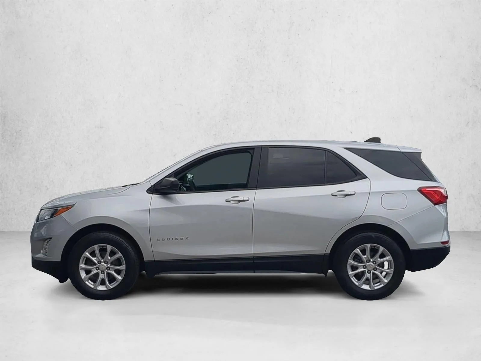 2021 Chevrolet Equinox LS photo 8