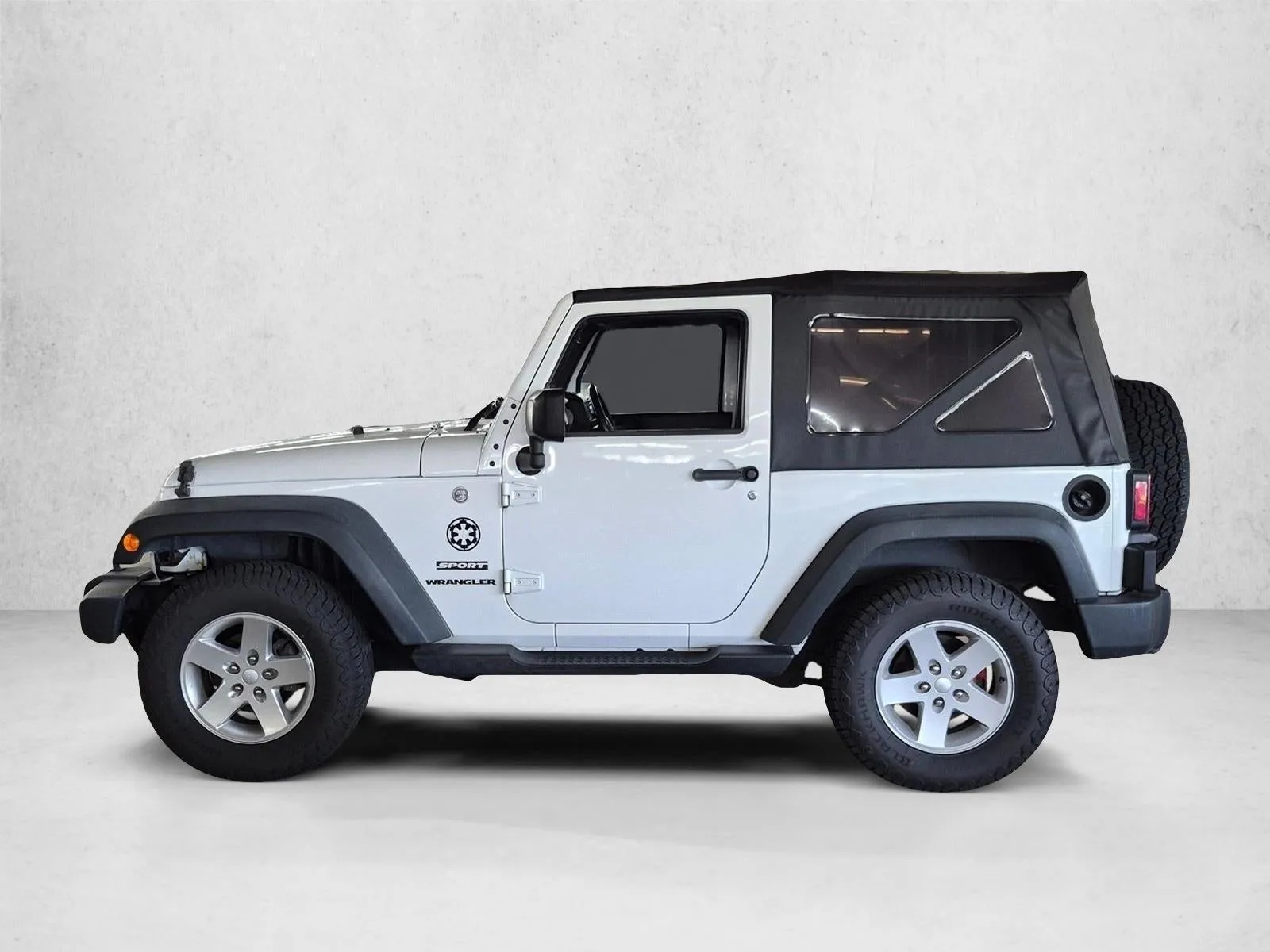 2015 Jeep Wrangler Sport photo 8