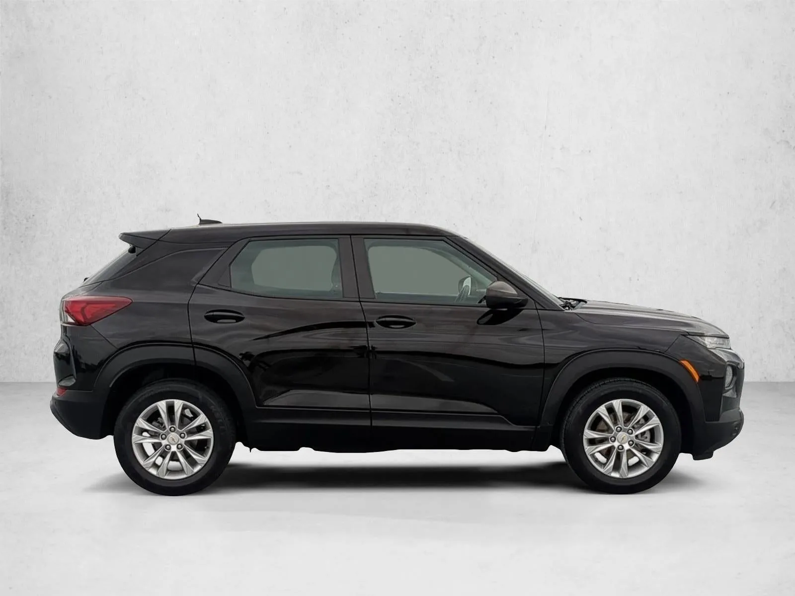 2022 Chevrolet Trailblazer LS photo 4