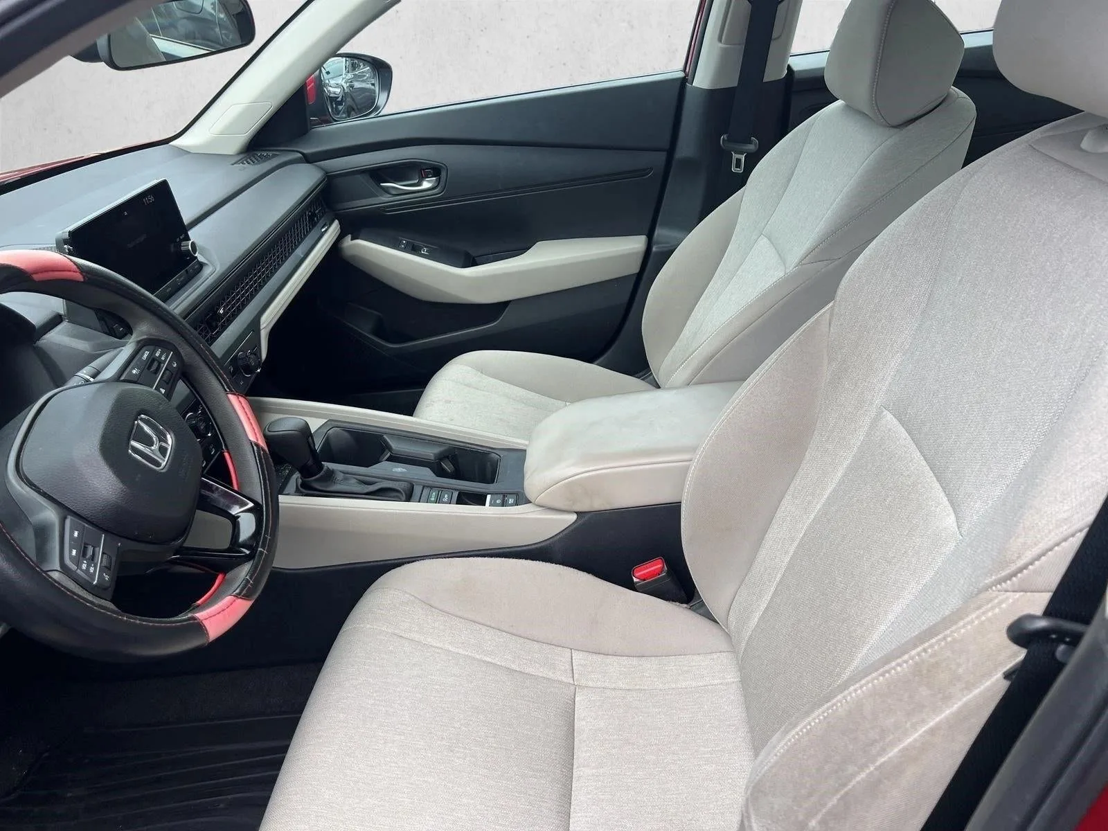 2024 Honda Accord Sedan LX CVT photo 9