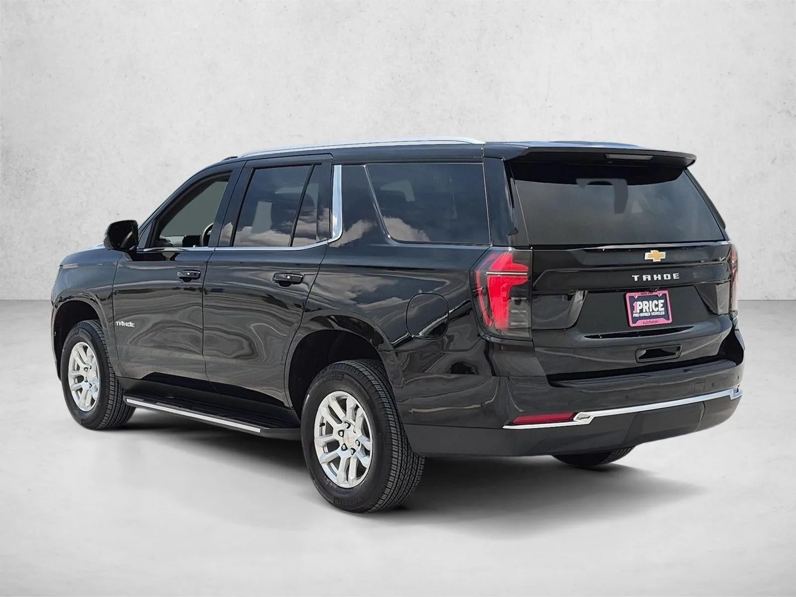 2026 Chevrolet Tahoe LS photo 8
