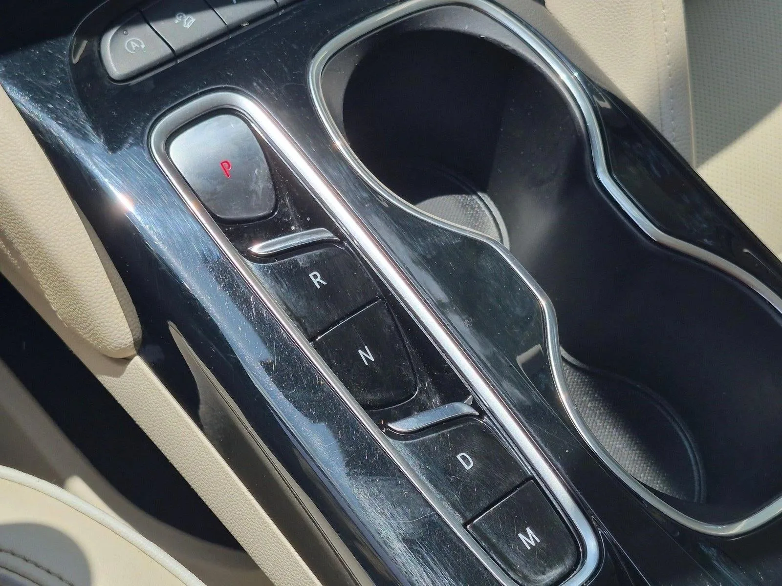 2021 Buick Envision AWD 4dr Avenir photo 12