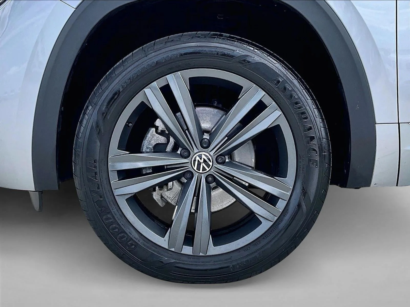 2022 Volkswagen Atlas Cross Sport 3.6L V6 SEL R-Line 4MOTION photo 10