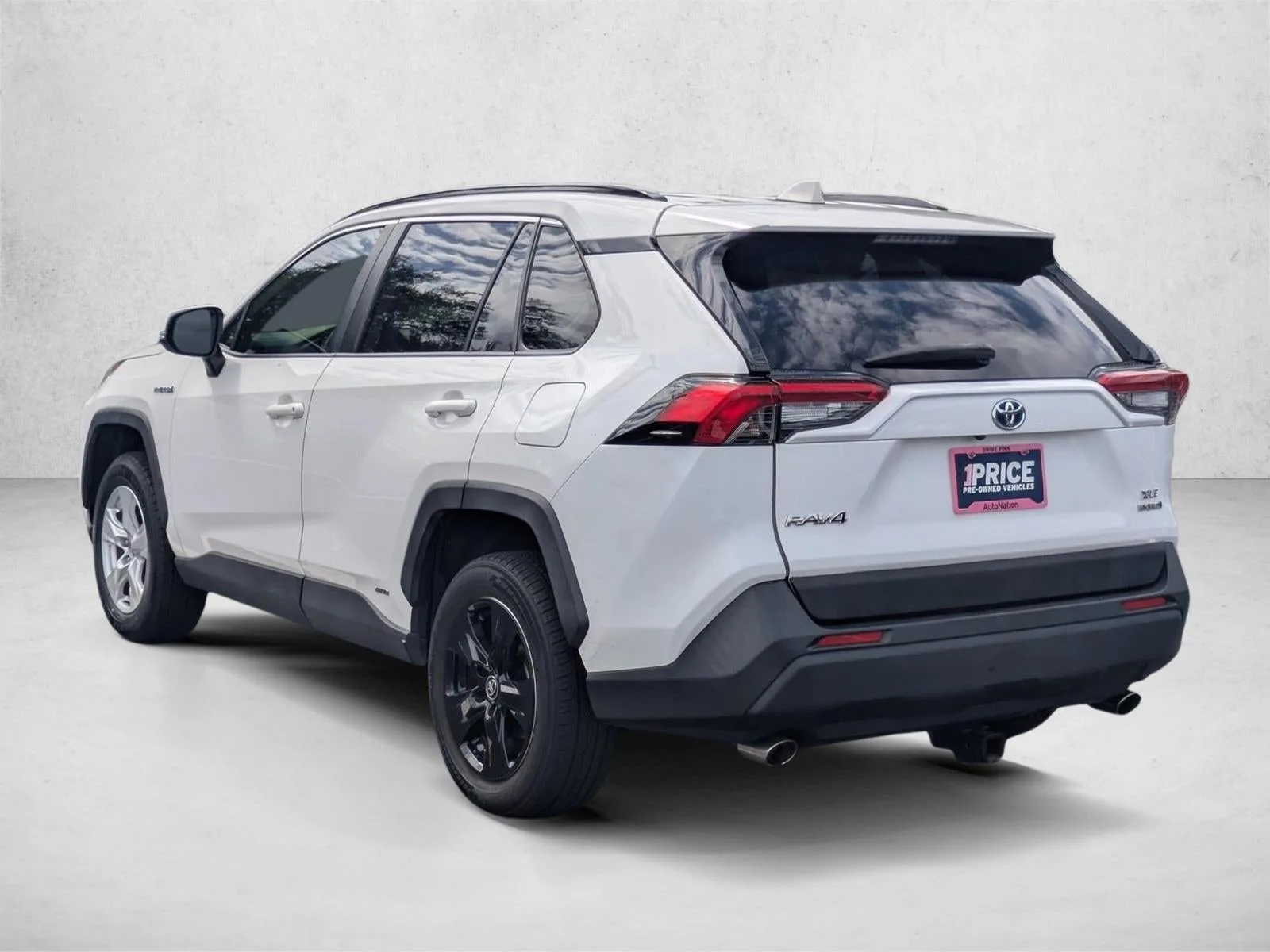 2020 Toyota RAV4 Hybrid XLE AWD (Natl) *Ltd Avail* photo 8