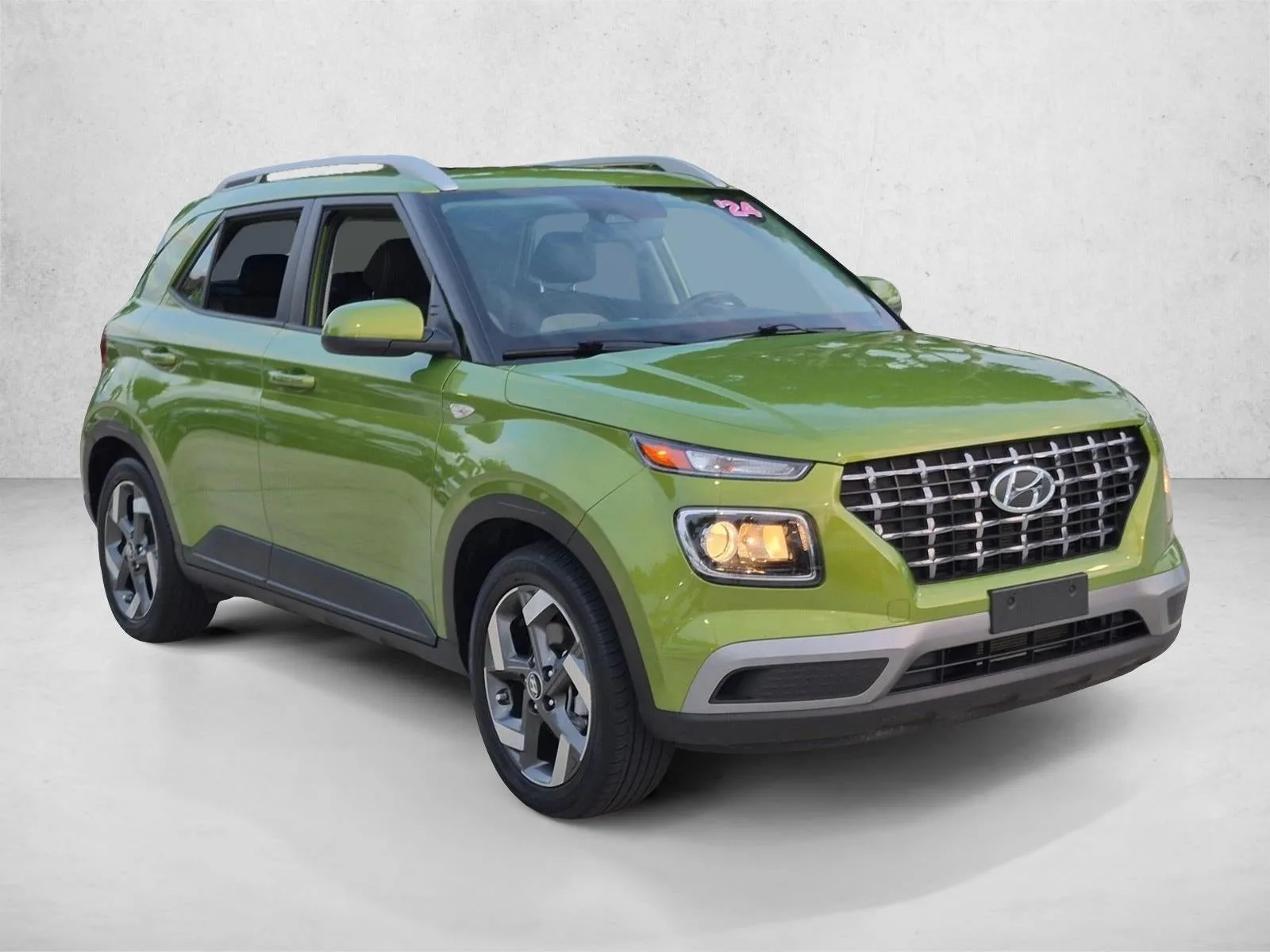 2024 Hyundai VENUE SEL IVT photo 3