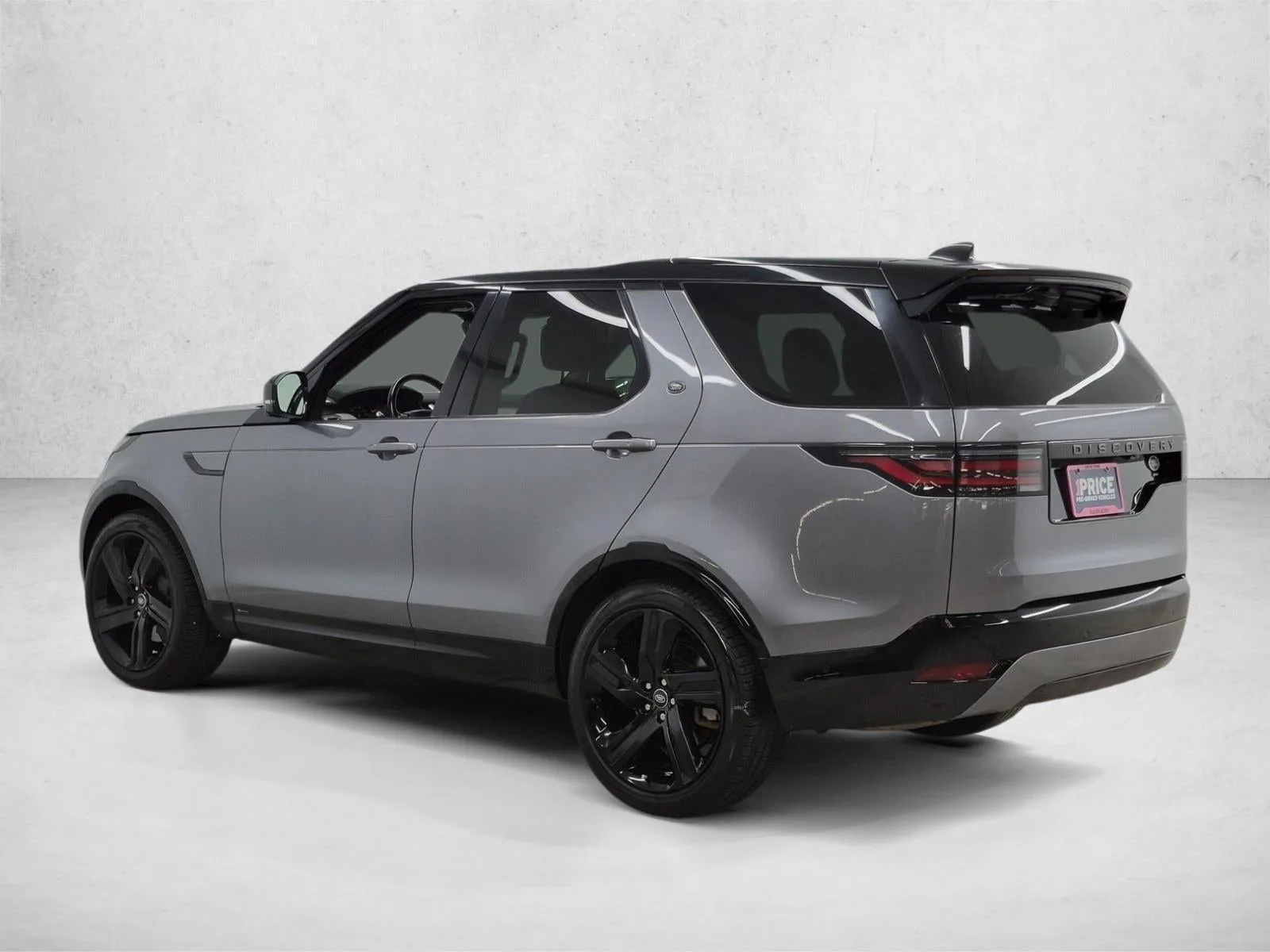 2022 Land Rover Discovery HSE R-Dynamic photo 8