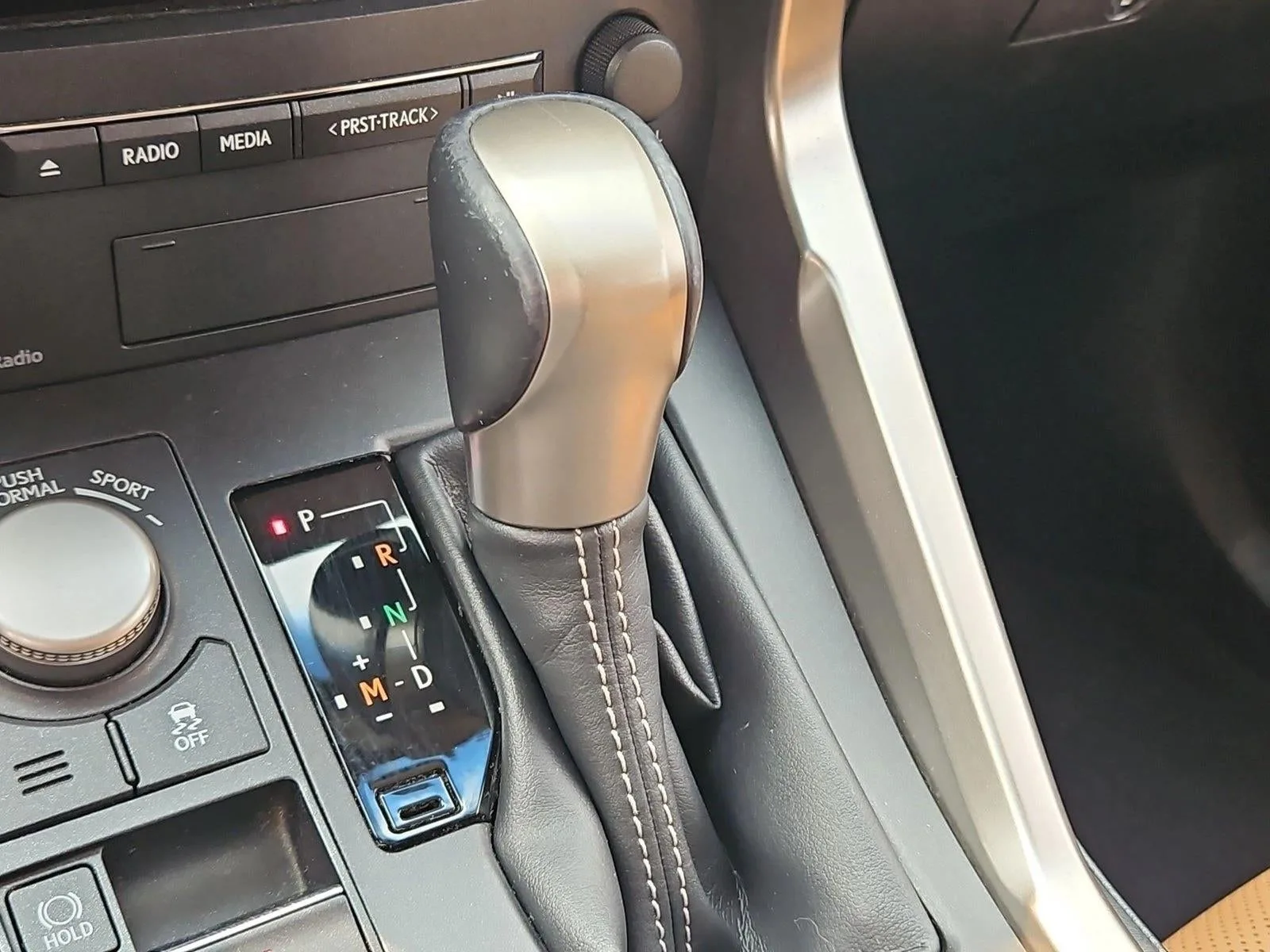2017 Lexus NX Turbo AWD photo 12