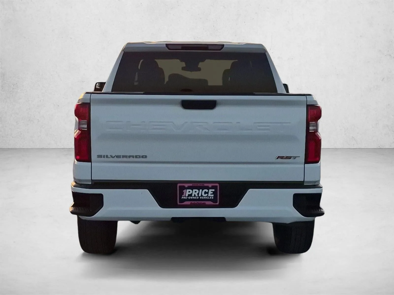 2023 Chevrolet Silverado 1500 RST photo 7