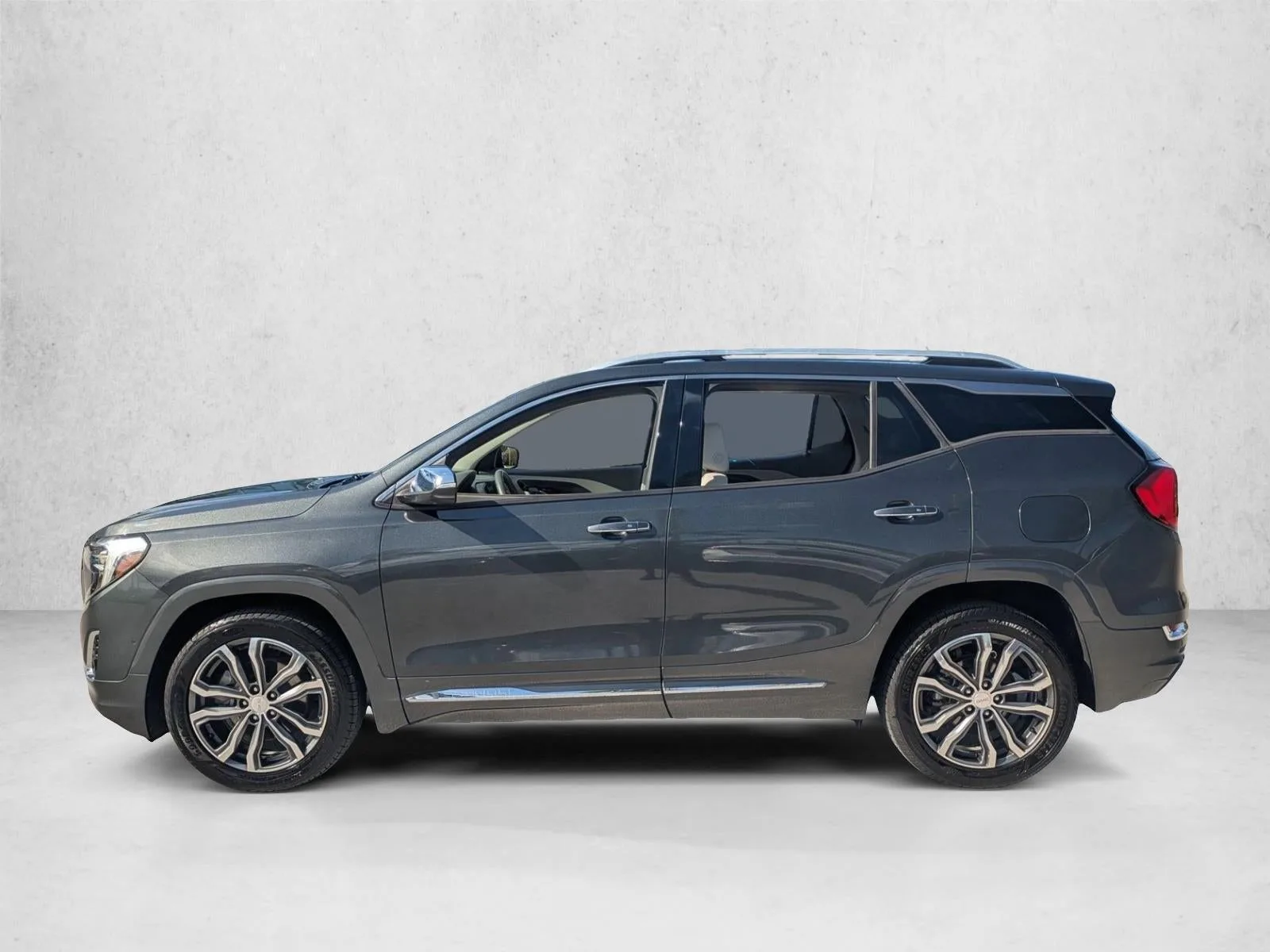 2019 GMC Terrain FWD Denali photo 8