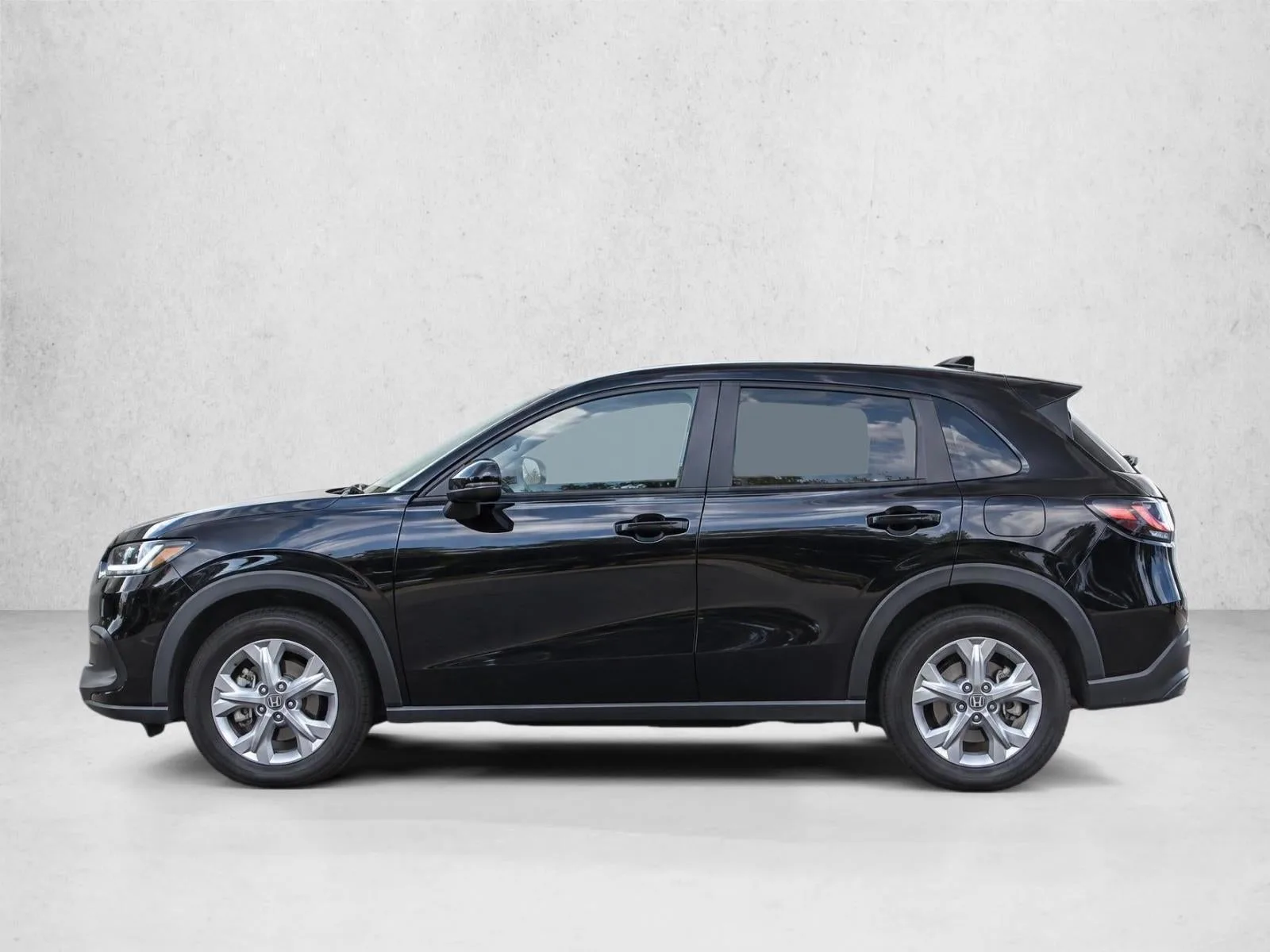 2024 Honda HR-V LX 2WD CVT photo 4