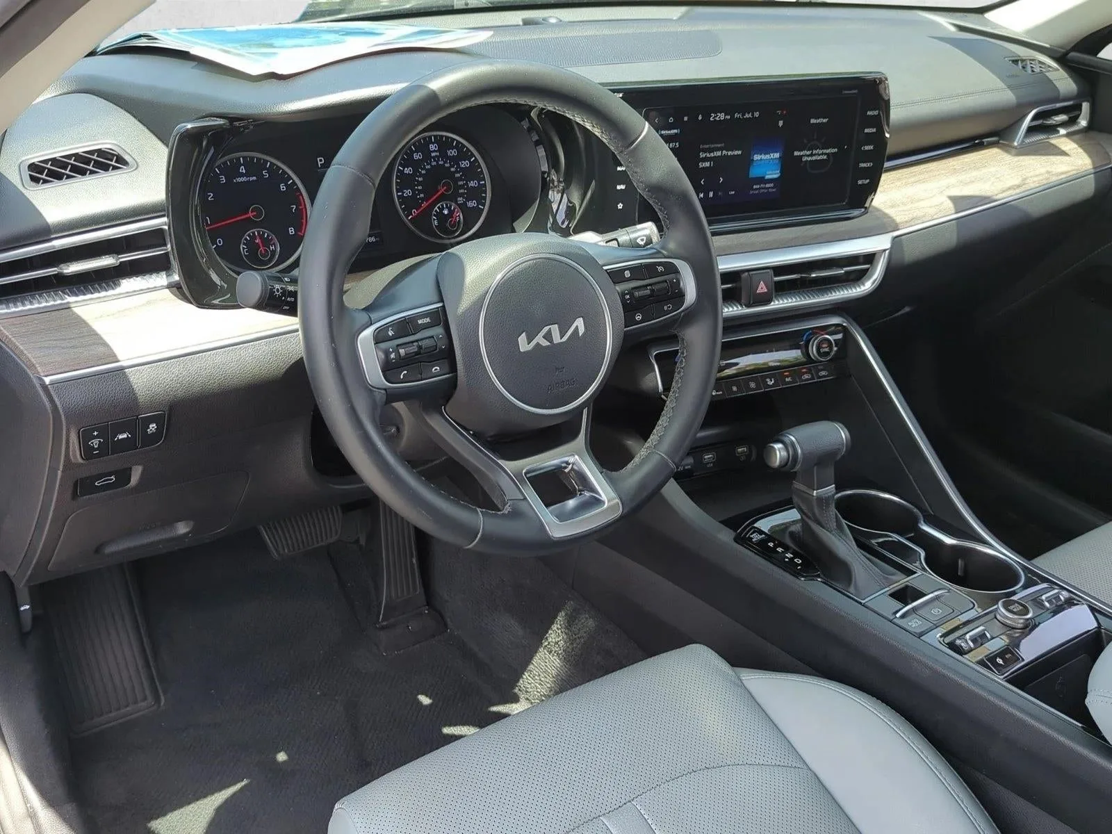 2024 Kia K5 EX Auto FWD photo 10