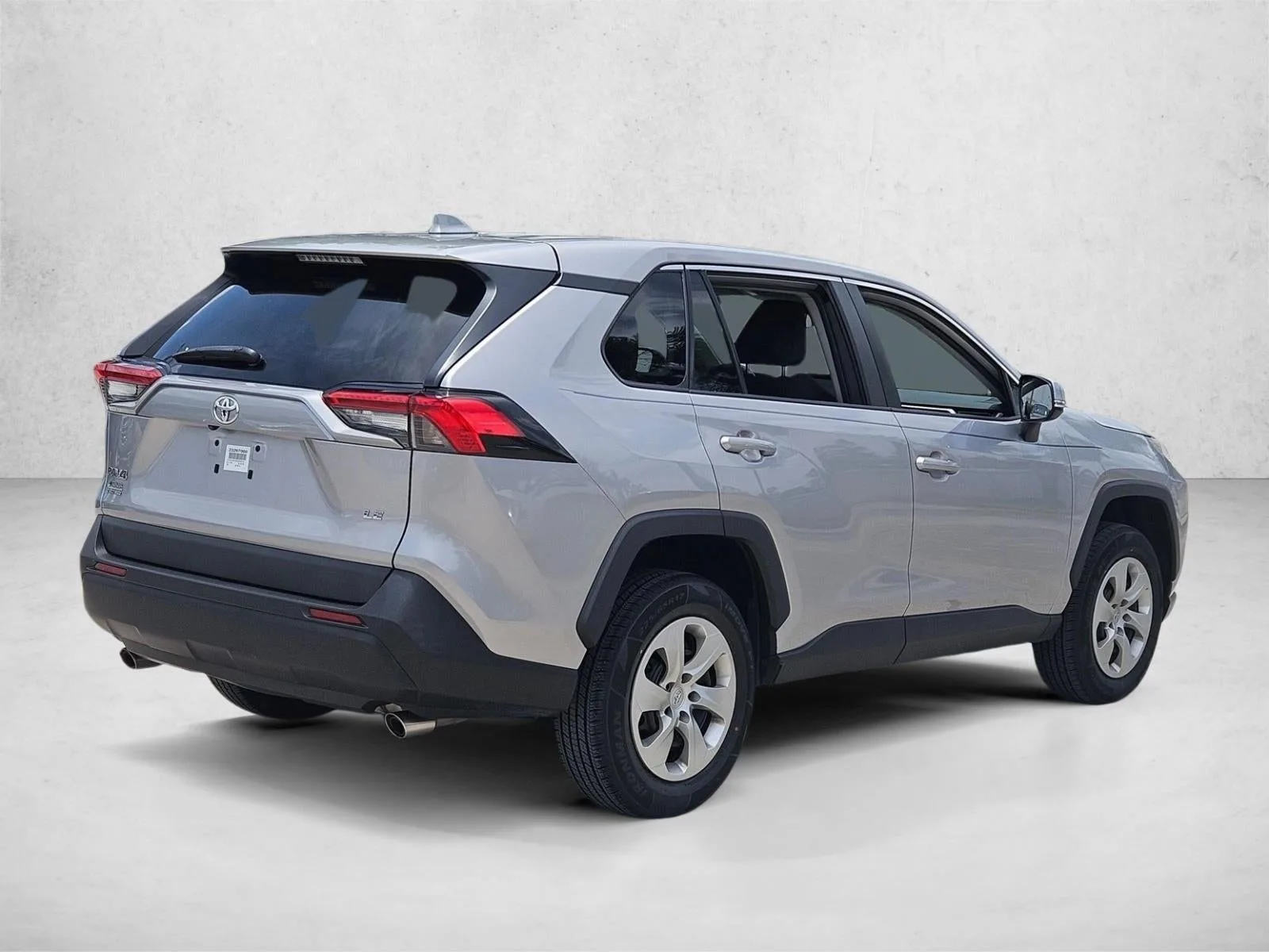 2023 Toyota RAV4 LE FWD (GS) photo 5