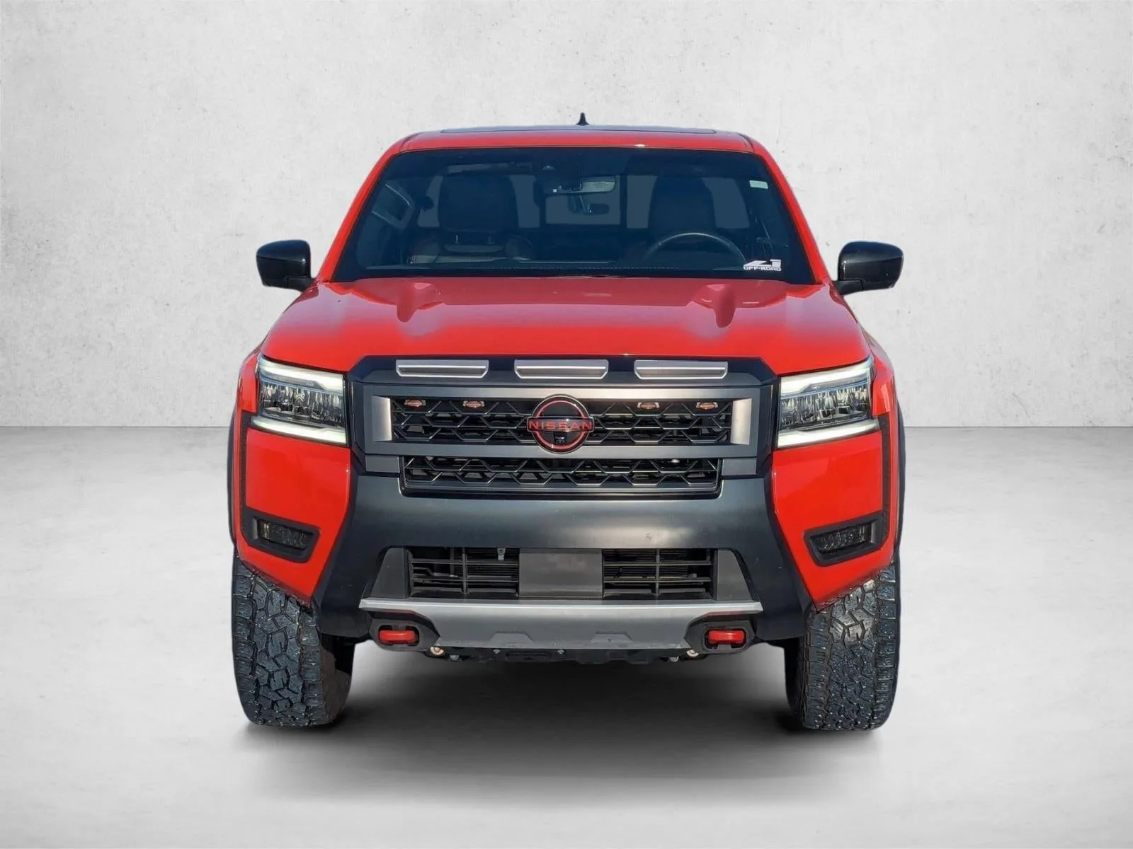 2025 Nissan Frontier Crew Cab PRO-X 4x2 photo 2