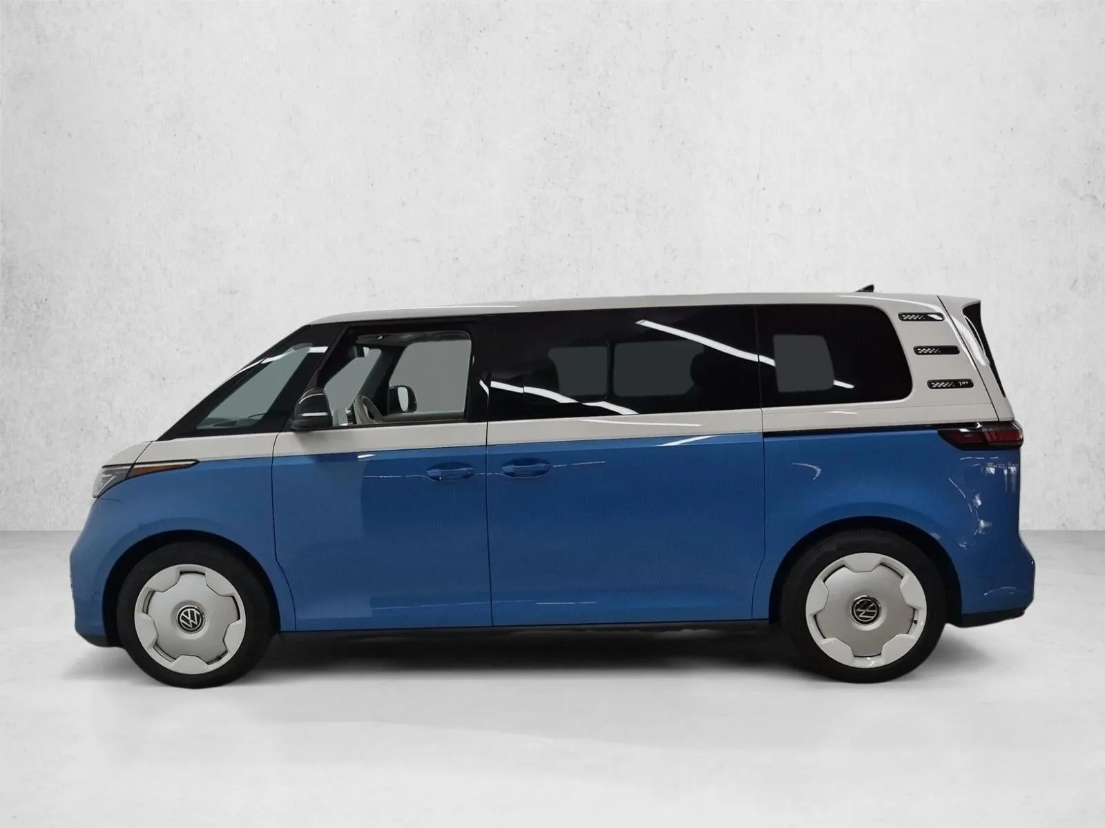 2025 Volkswagen ID. Buzz 1st Edition with 4MOTION photo 9
