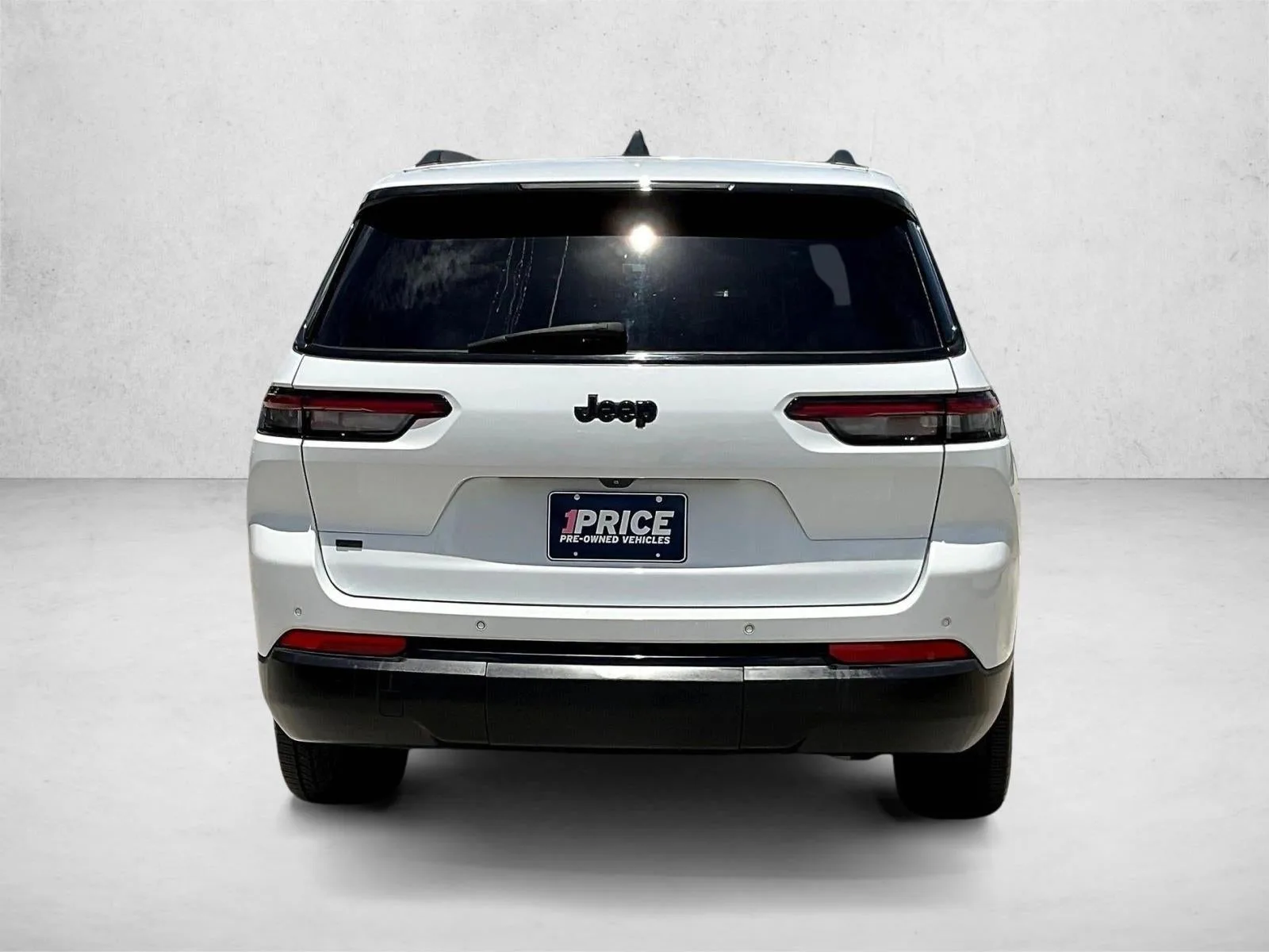 2023 Jeep Grand Cherokee L Altitude 4x2 photo 4