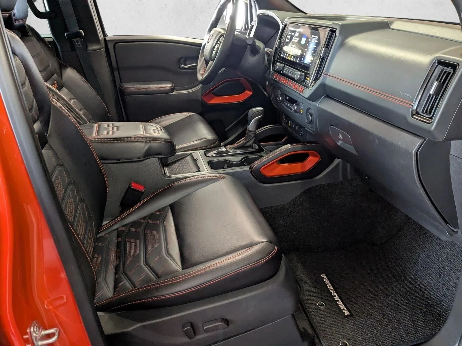 2025 Nissan Frontier Crew Cab PRO-X 4x2 photo 23