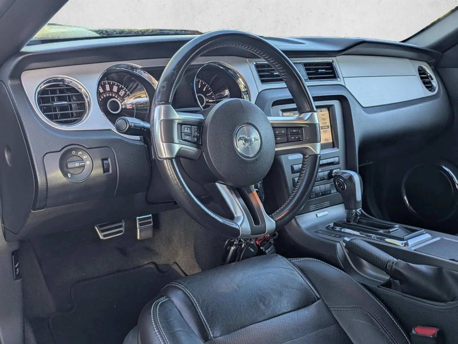 2014 Ford Mustang 2dr Conv GT Premium photo 3