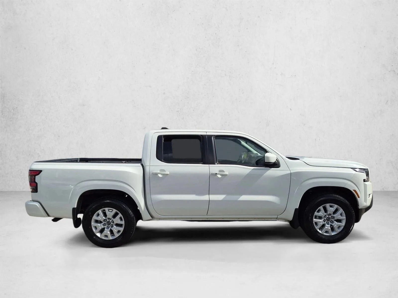 2022 Nissan Frontier Crew Cab 4x2 SV Auto photo 4