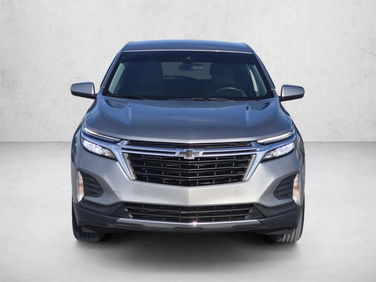 2024 Chevrolet Equinox LT photo 2