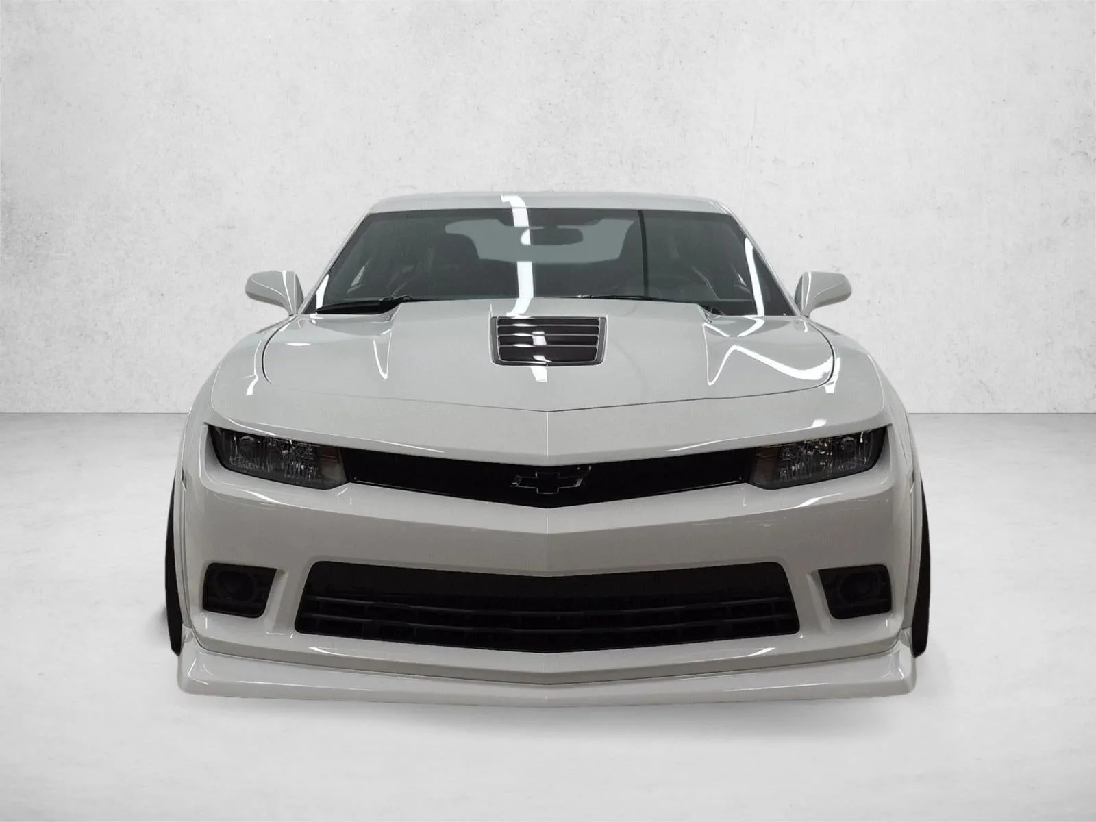 2015 Chevrolet Camaro Z/28 photo 2