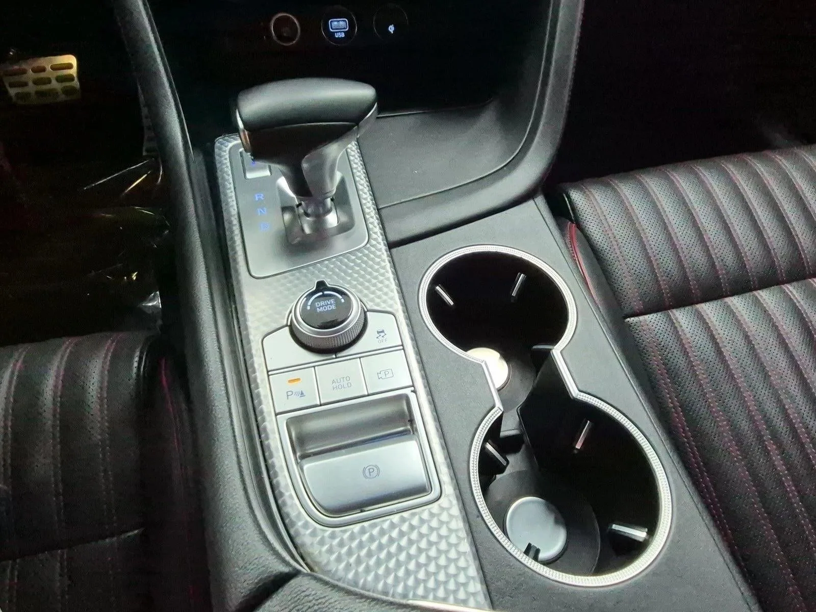 2022 Genesis G70 3.3T RWD photo 12